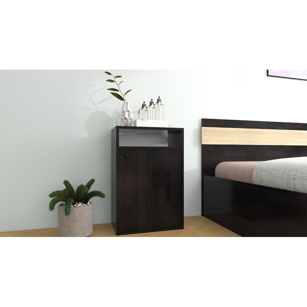Emi Bedside table