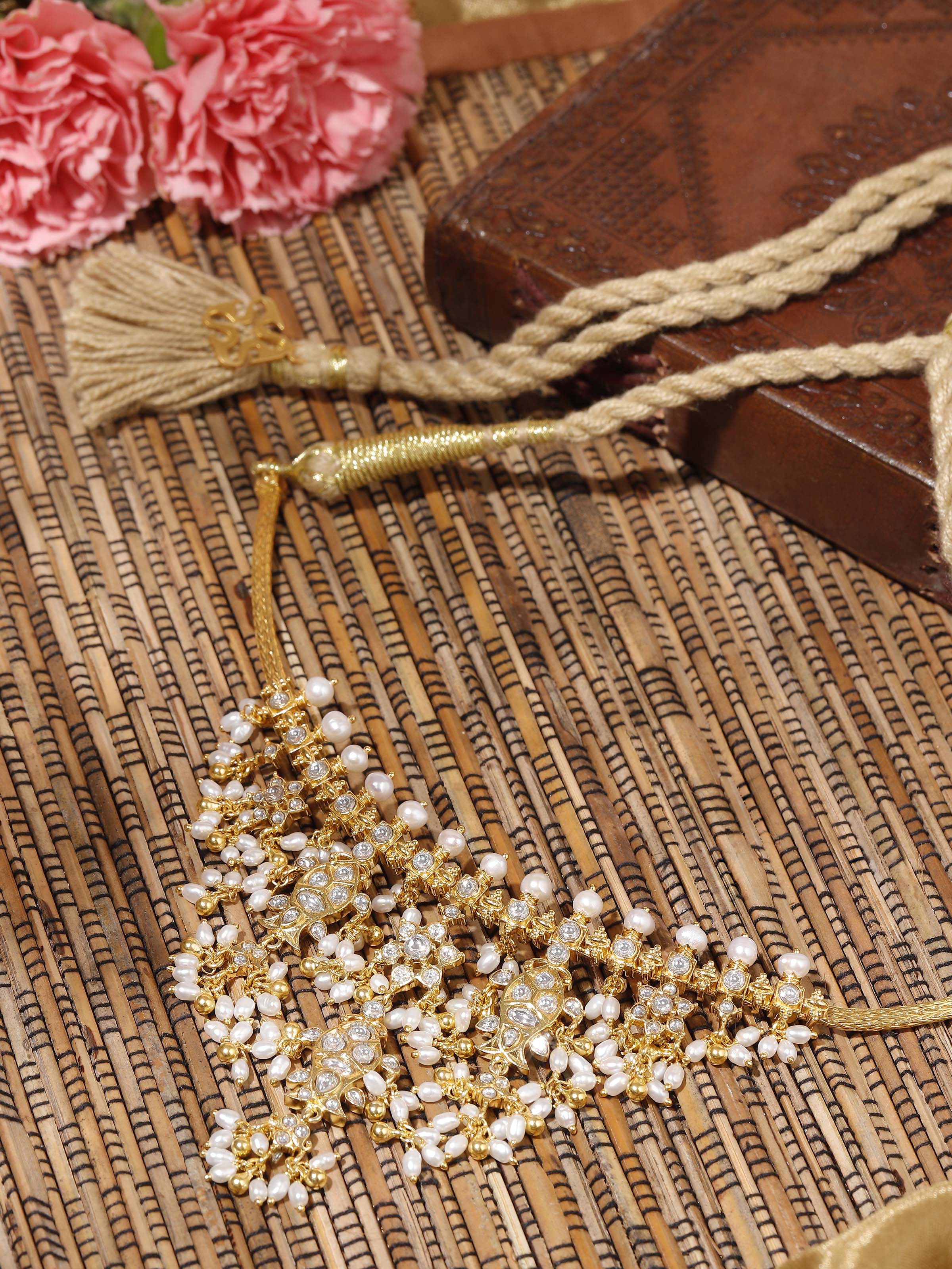 Guttapusalu Silver Choker