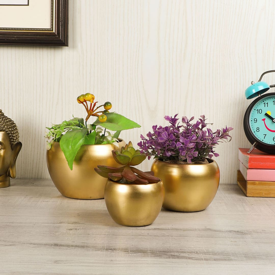 Apple Planter Set Of 3 In Gold Colour