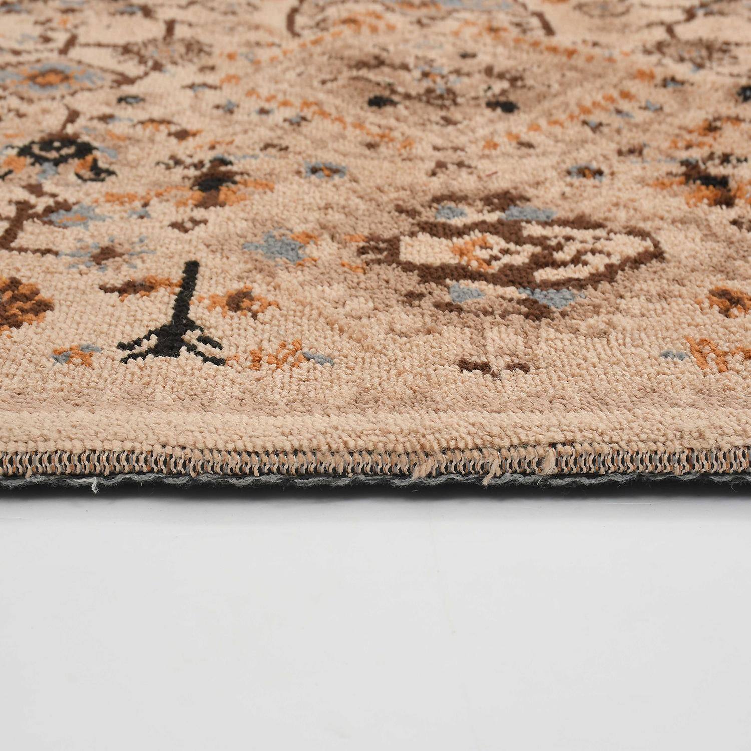 Multicolor Traditional Machine Made Polyester 4 X 6 Feet Carpet