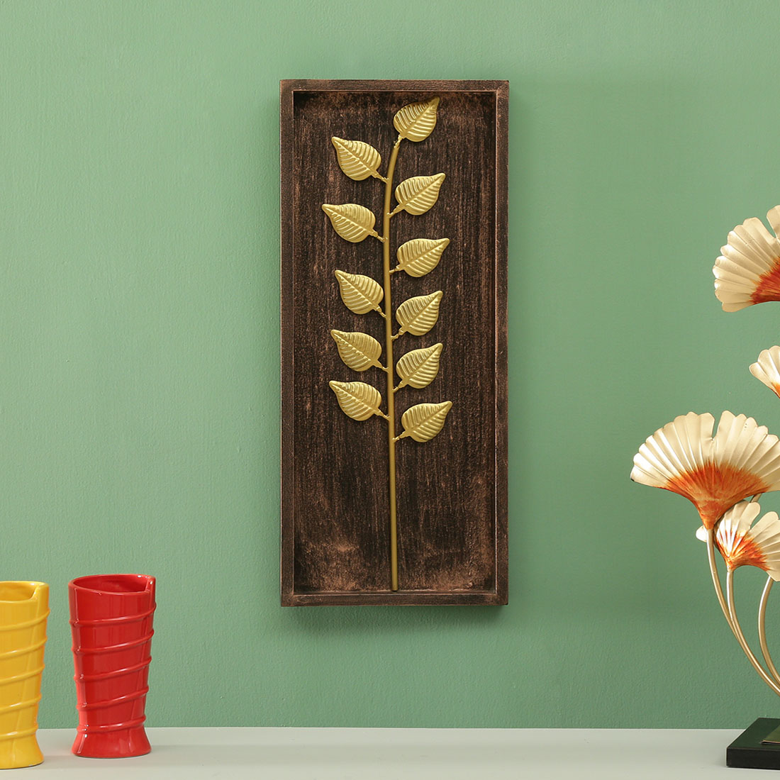 W-Titan Abstract Metal Wall Decor in Gold Set of 1 - Vedas Exports
