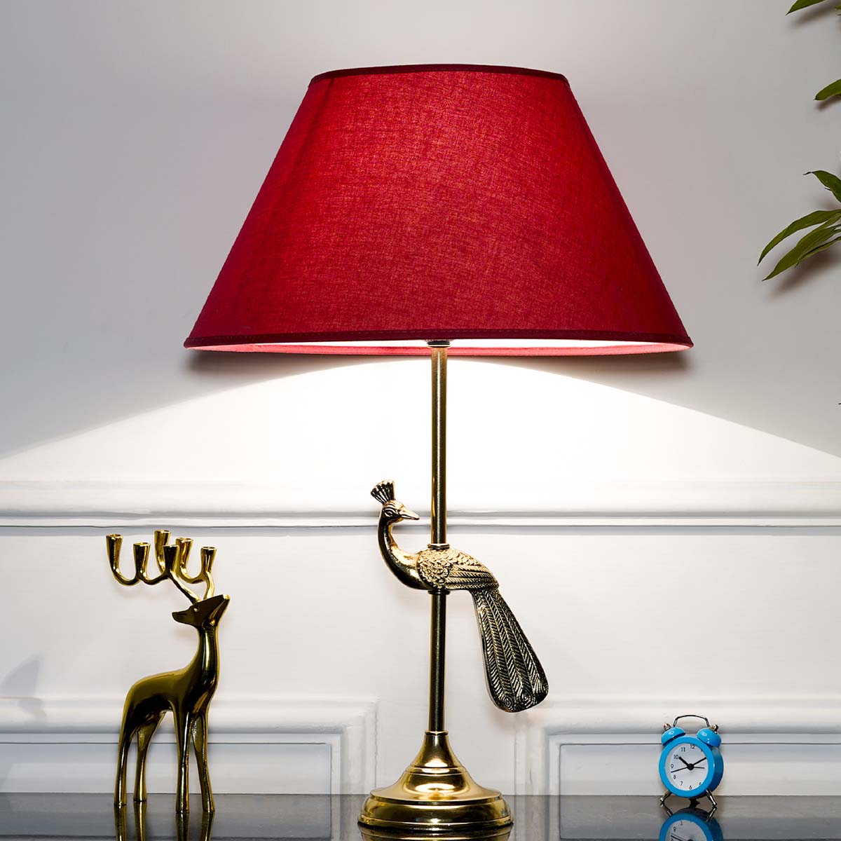 Torre Brass Finish Aluminium Table Lamp With Maroon Cotton Shade - Kapoor Lamp Shades