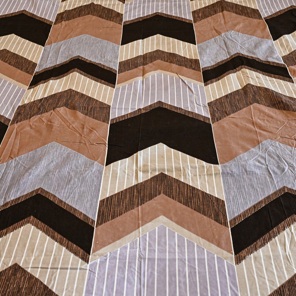 Multicolor Geometric 210 TC Mix Cotton Flat Single Bed Size Bedsheet With 2 Pillow Cover From Threads