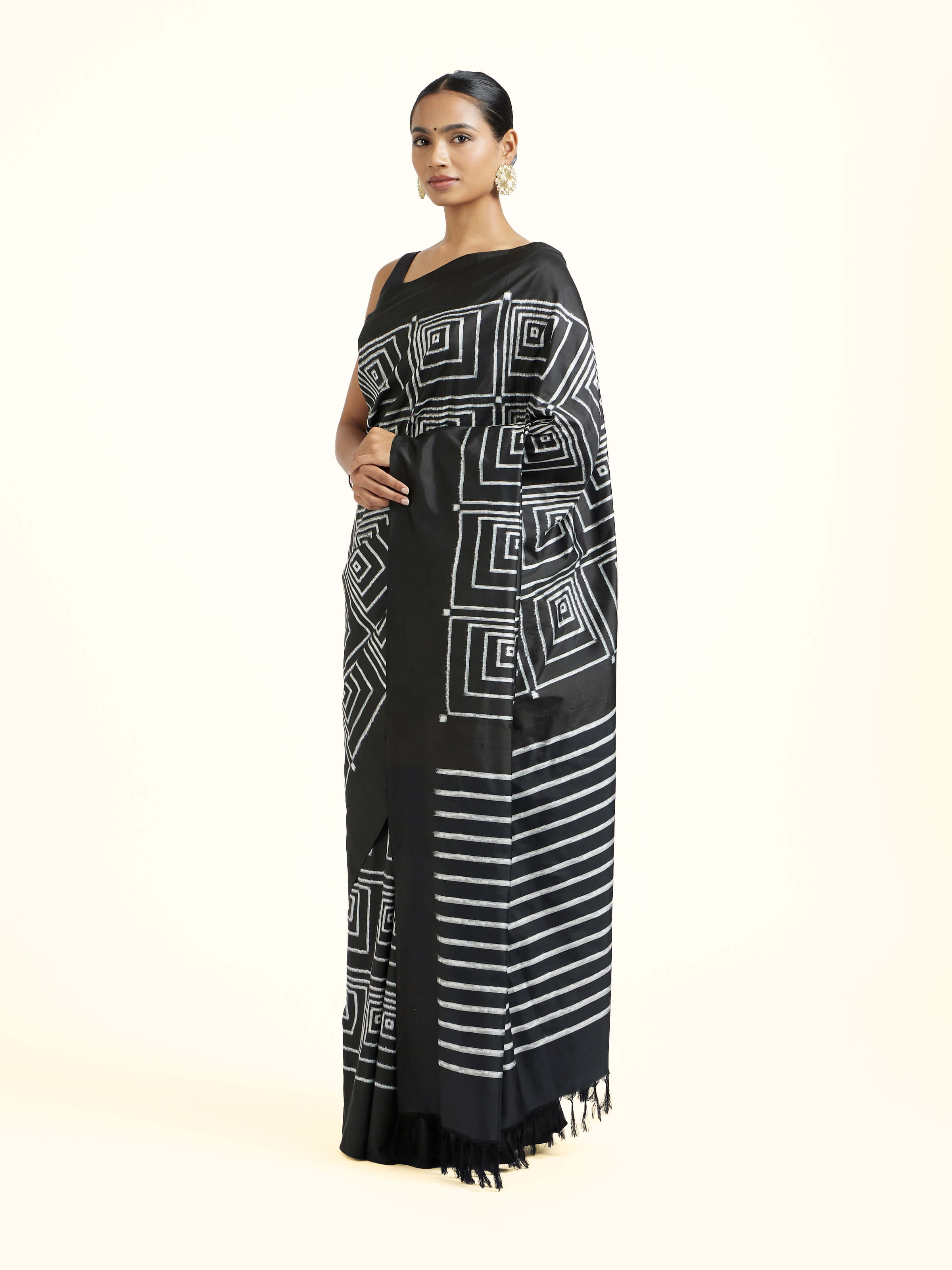 Black Pochampally Ikat Handloom Silk Saree