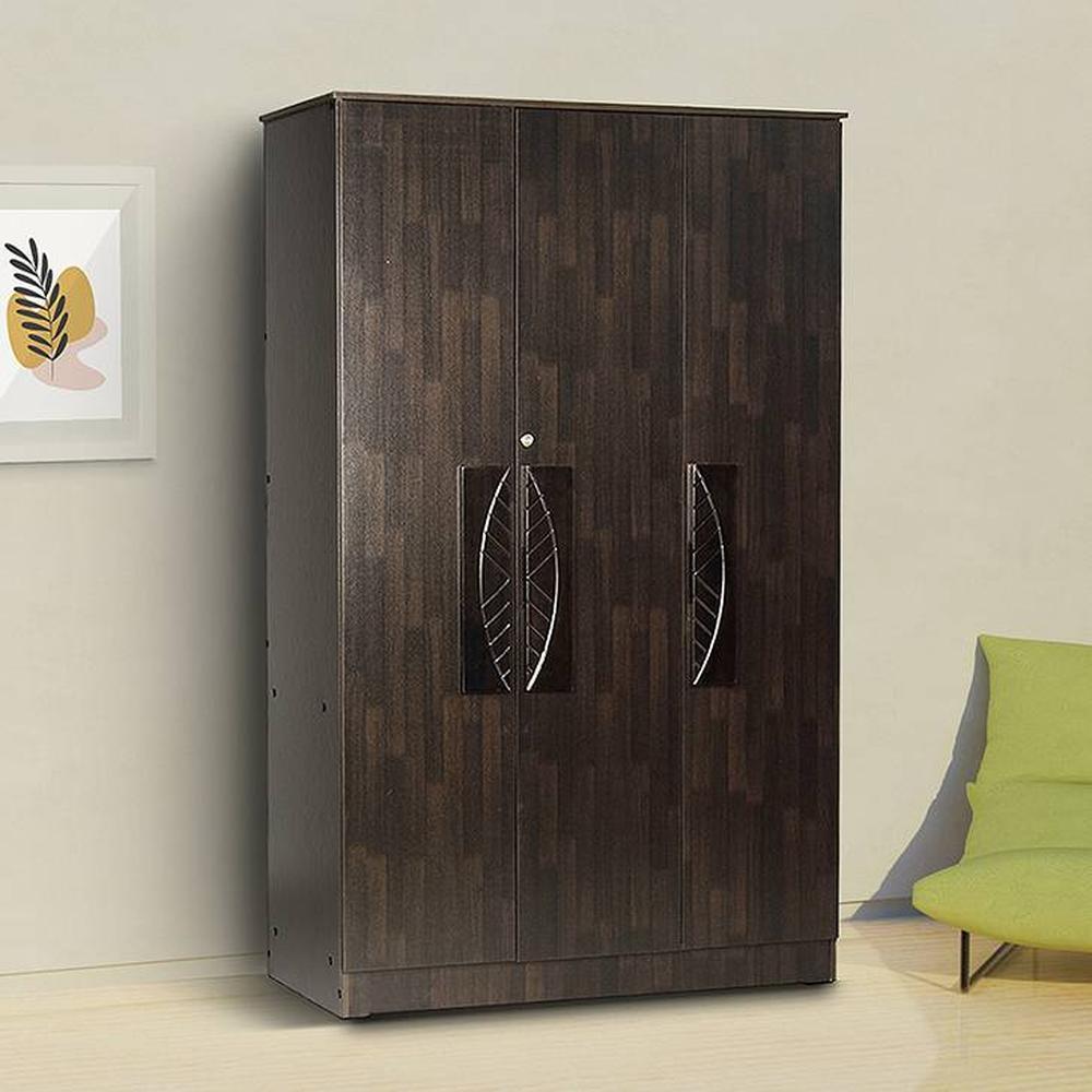 Jordan 3 door Wardrobe