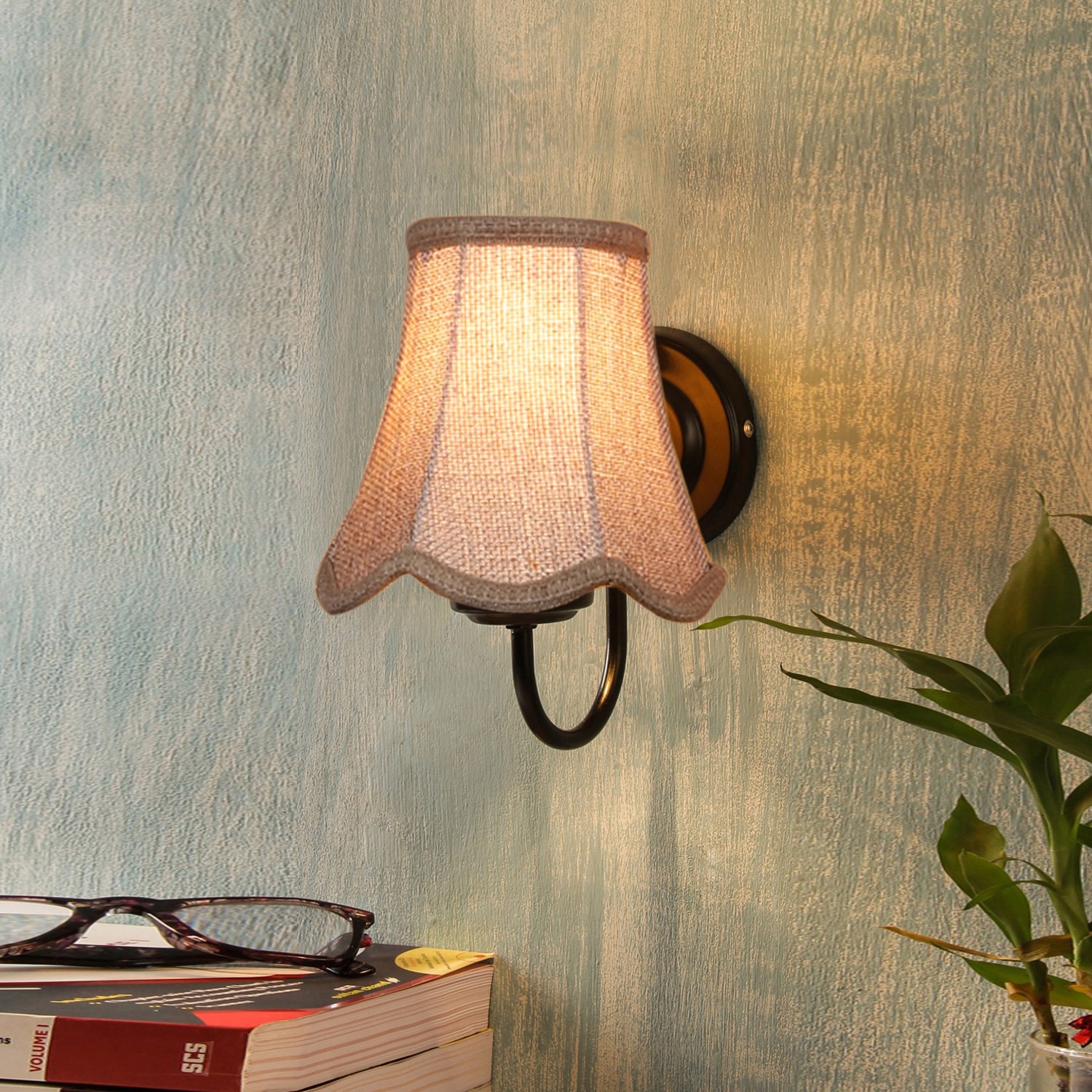 Devansh Black Wall Mounted Lamp With Beige Jute Shade