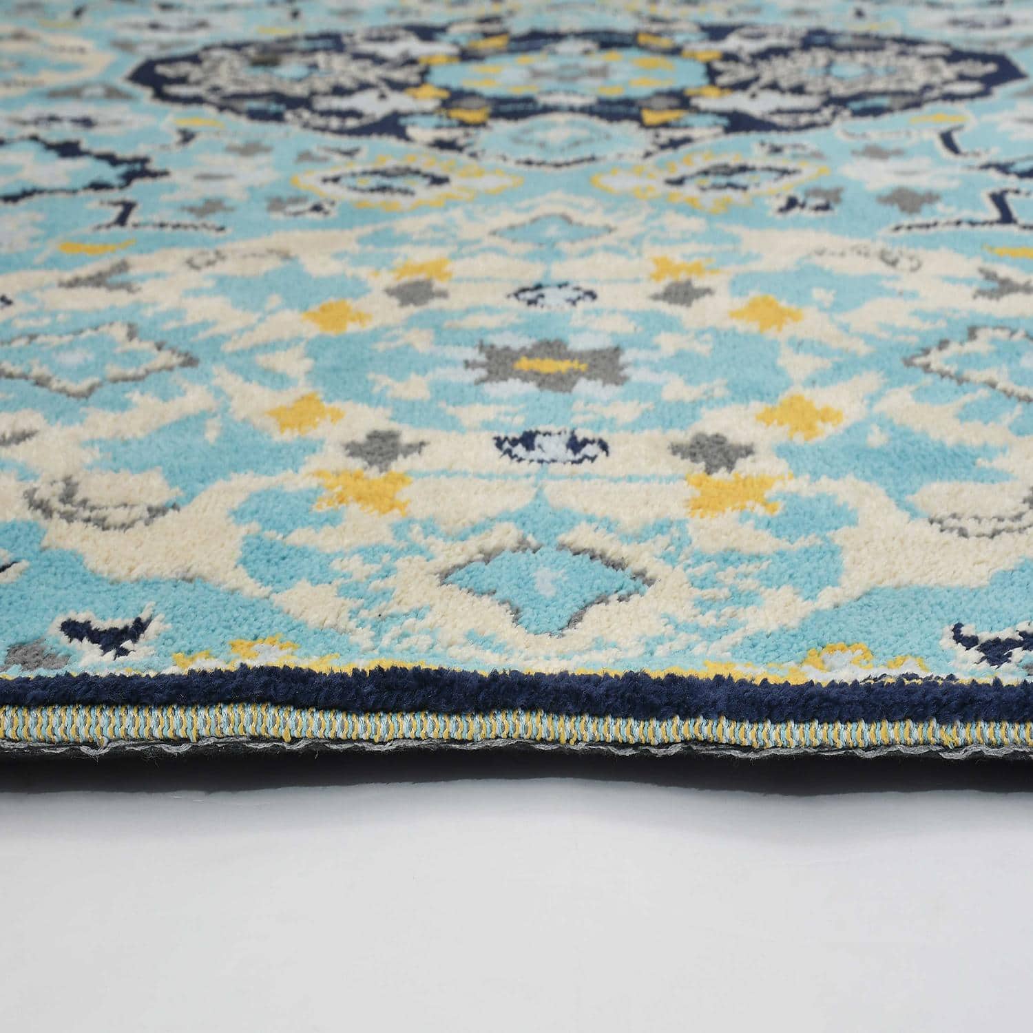 Multicolor Traditional Machine Made Polyester 3 X 5 Feet Carpet