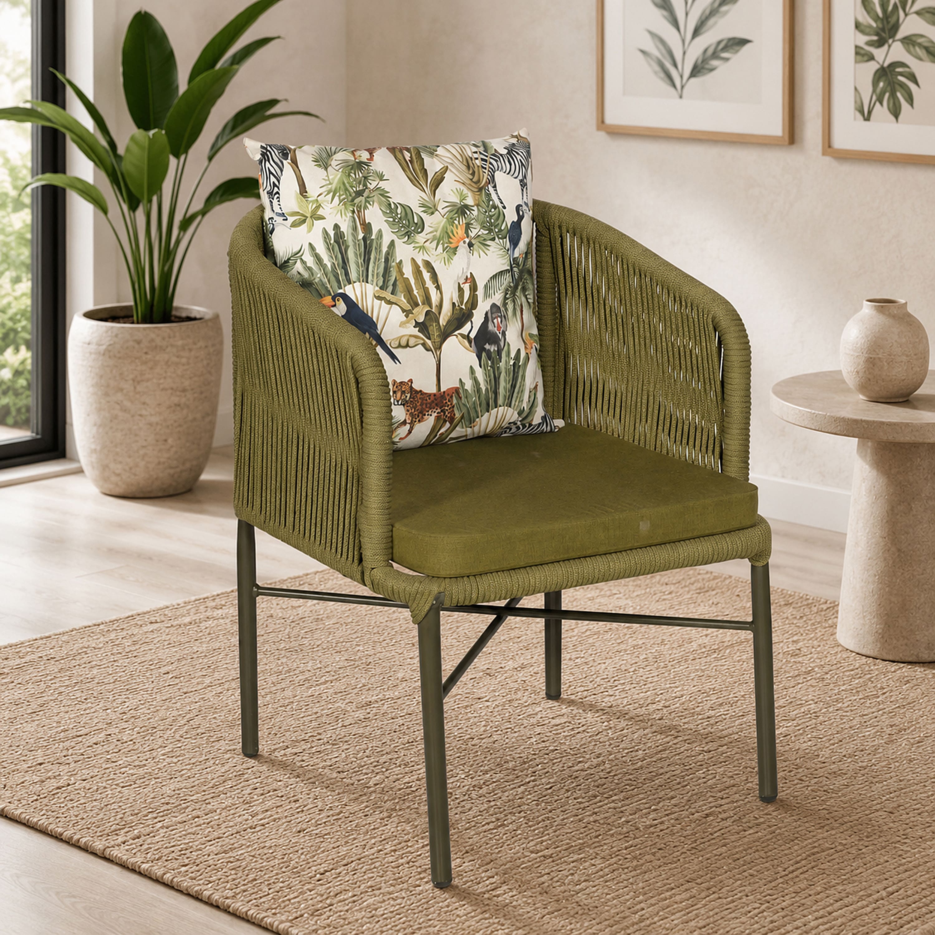 Garden Comfort Chair In Black Finish