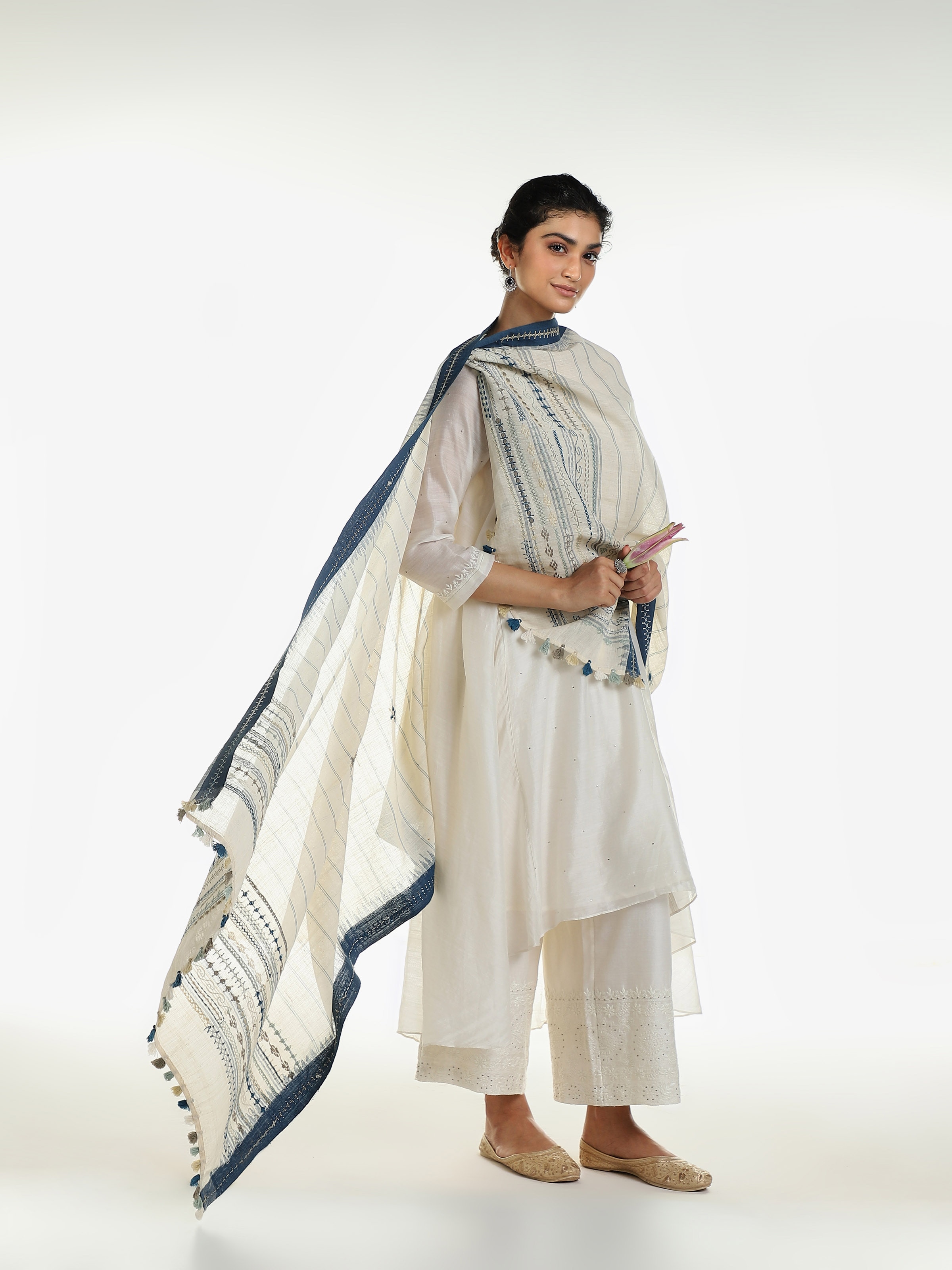 Side view of blue cotton Lambani embroidered dupatta showcasing embroidery details