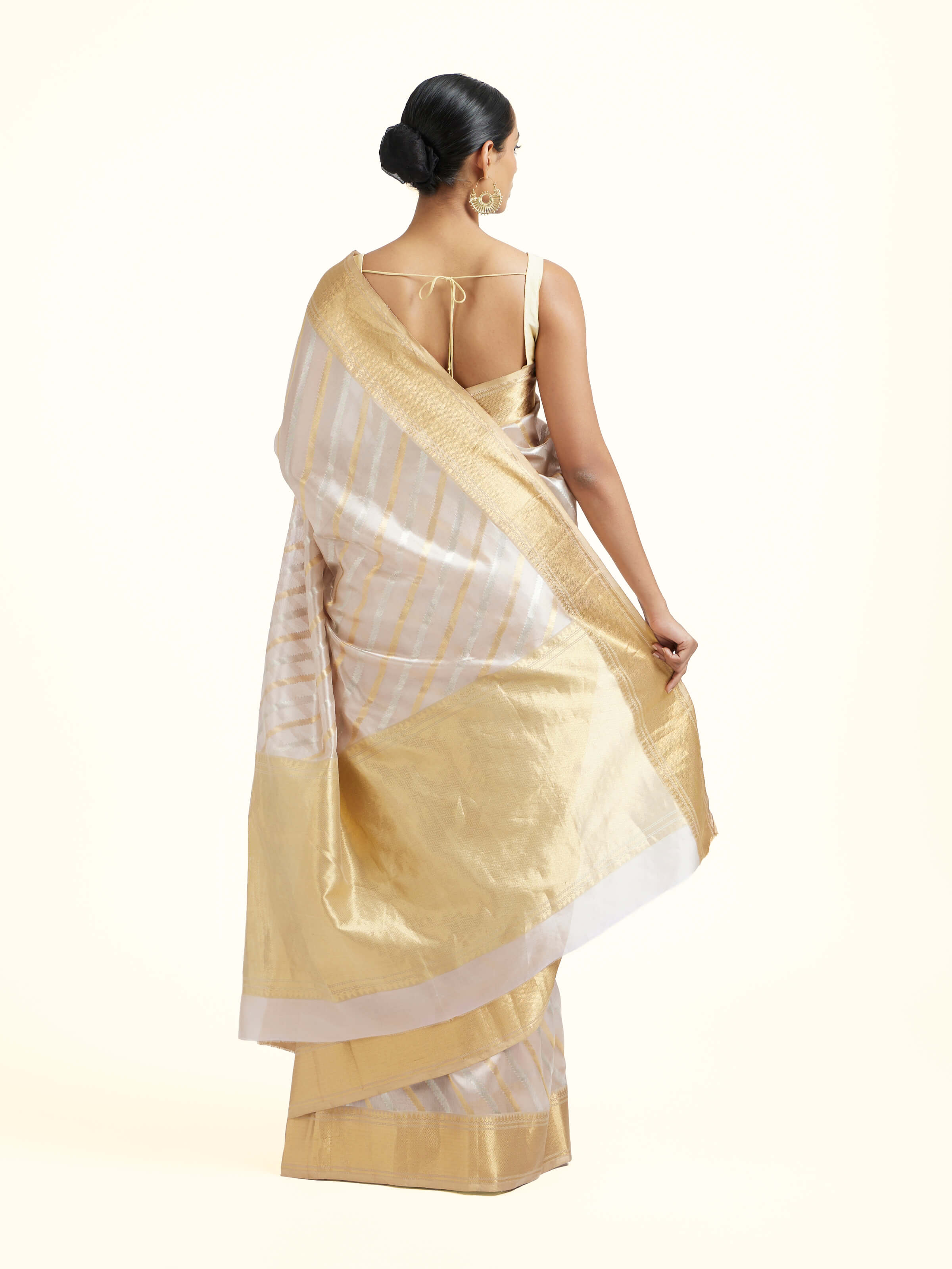 Grey Cotton Silk Chanderi Handloom Pattu Saree