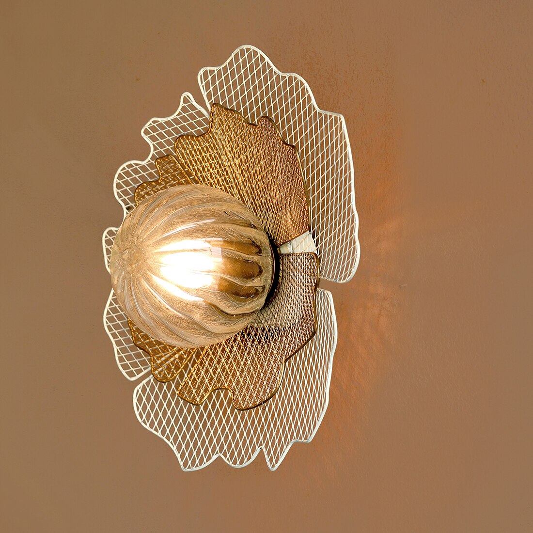 Keshi Handcrafted Wall Lamp