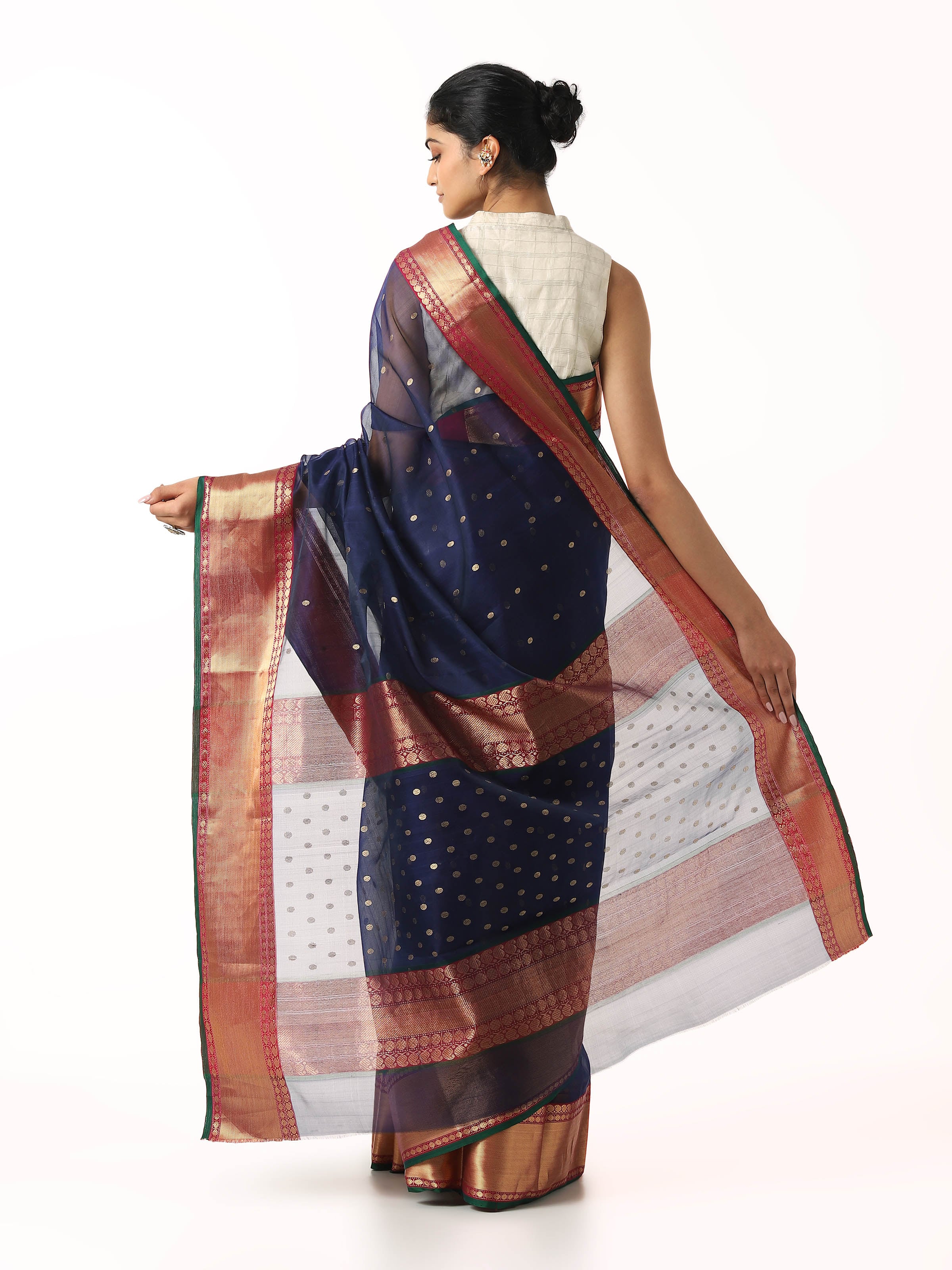 Back view of blue cotton silk Chanderi saree displaying full pallu and design