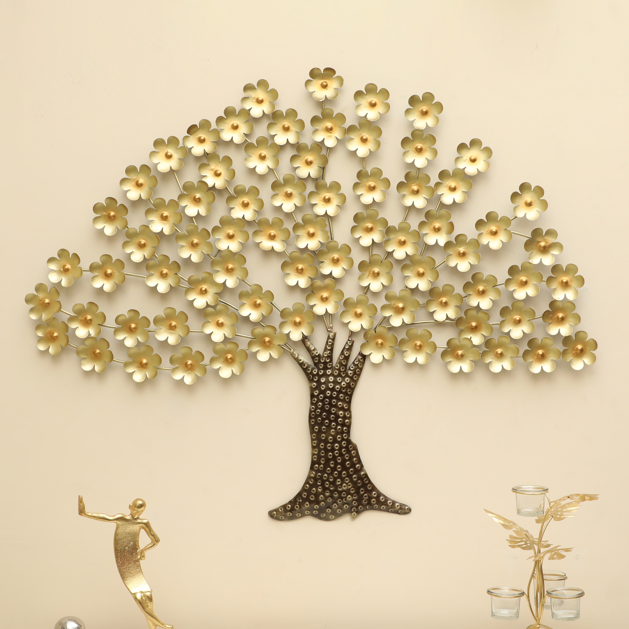 W-Sujal Abstract Metal Wall Decor in Gold Set of 1
