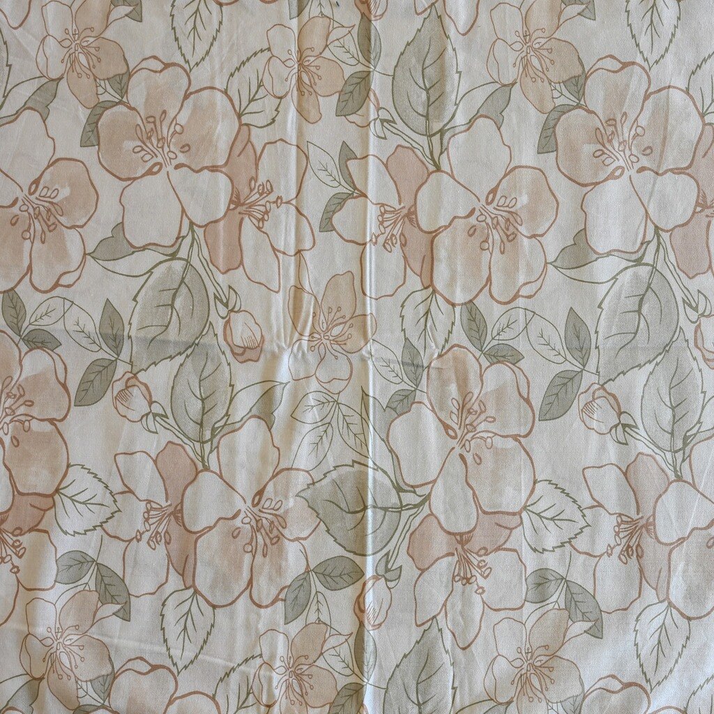 White Floral 400 TC Cotton Flat Super King Size Bedsheet With 2 Pilllow Covers  Threads