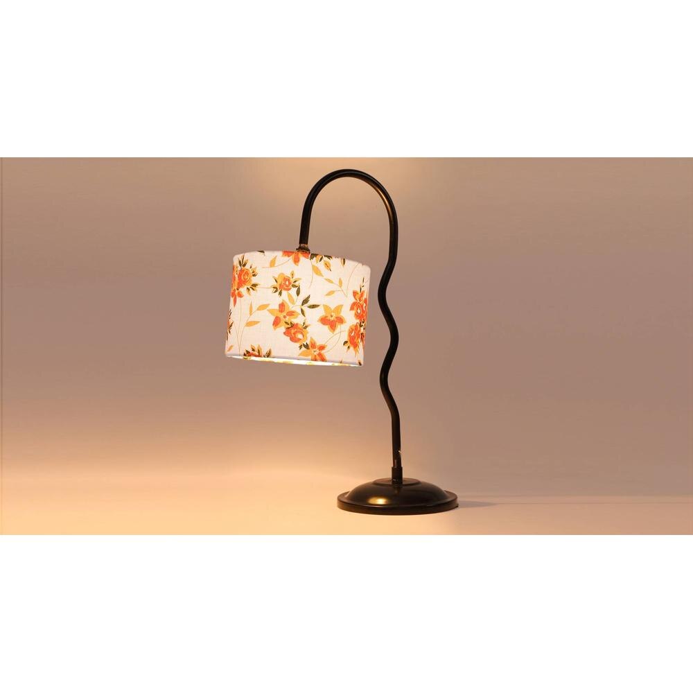 Multi cotton Zig Zag Curvy table lamp with Iron Base (SP36)