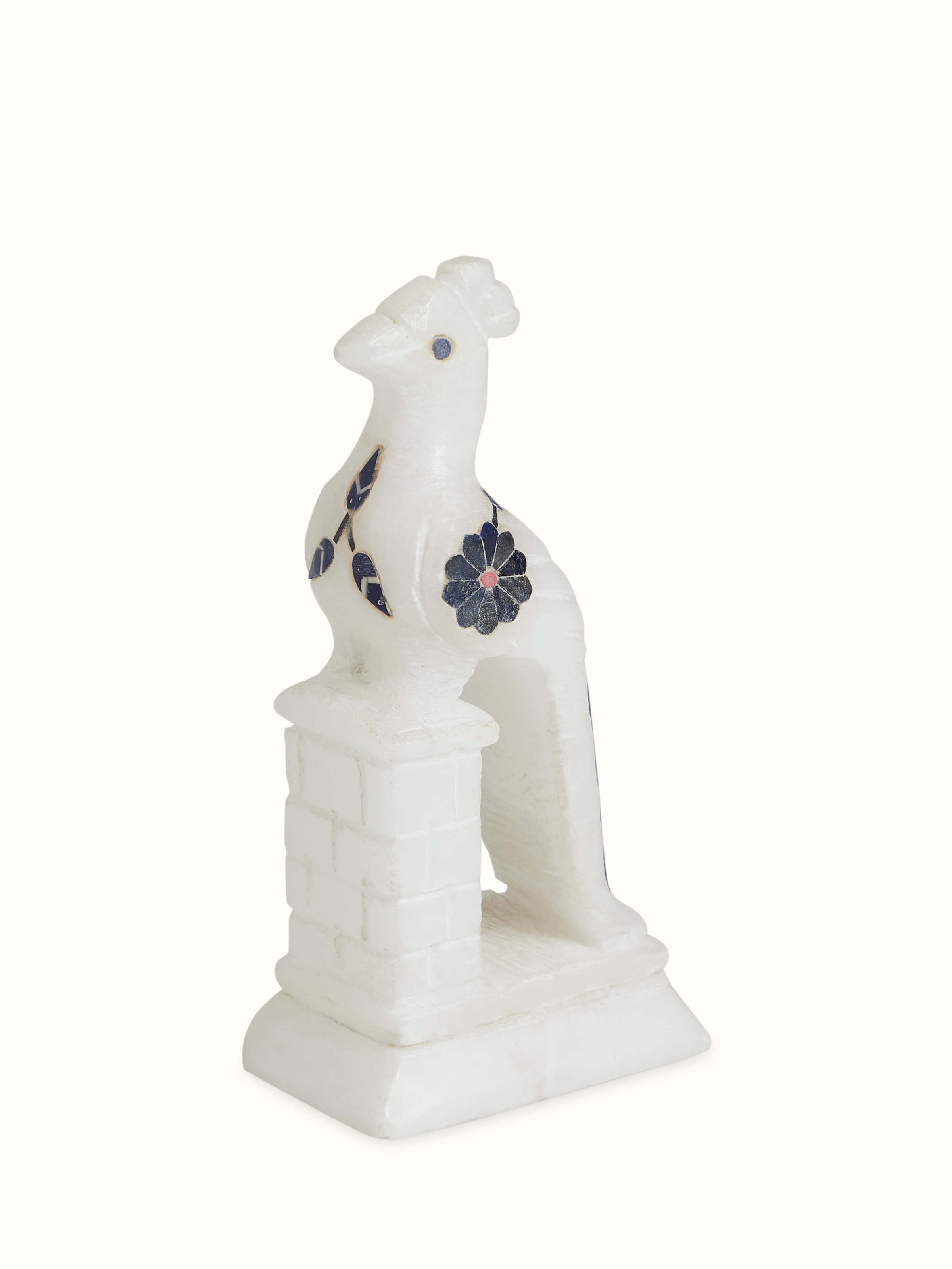 Hand-inlaid marble peacock figurine in Pacchikari art style – angled perspective