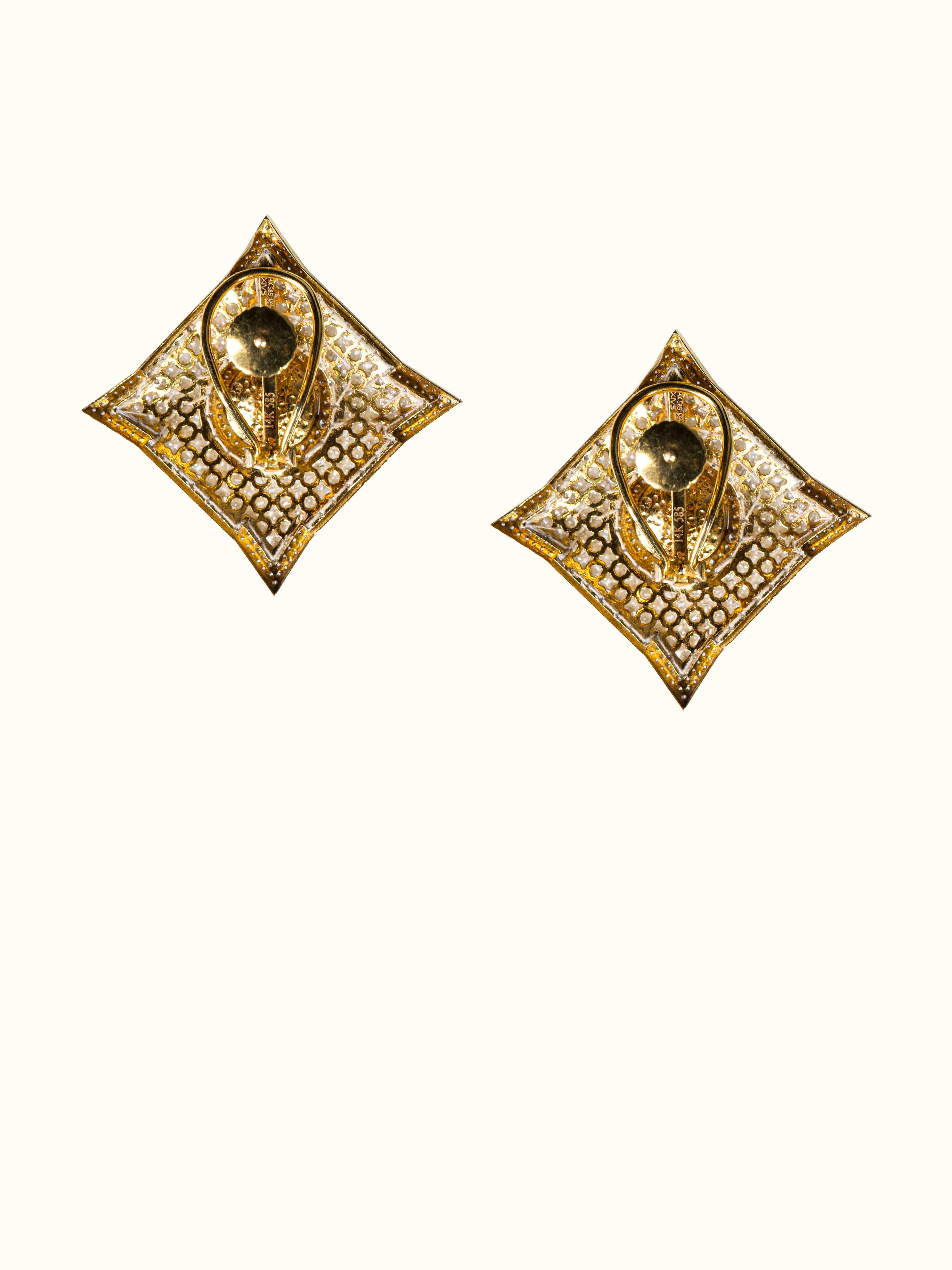 back view of dank polki 14 karat studs