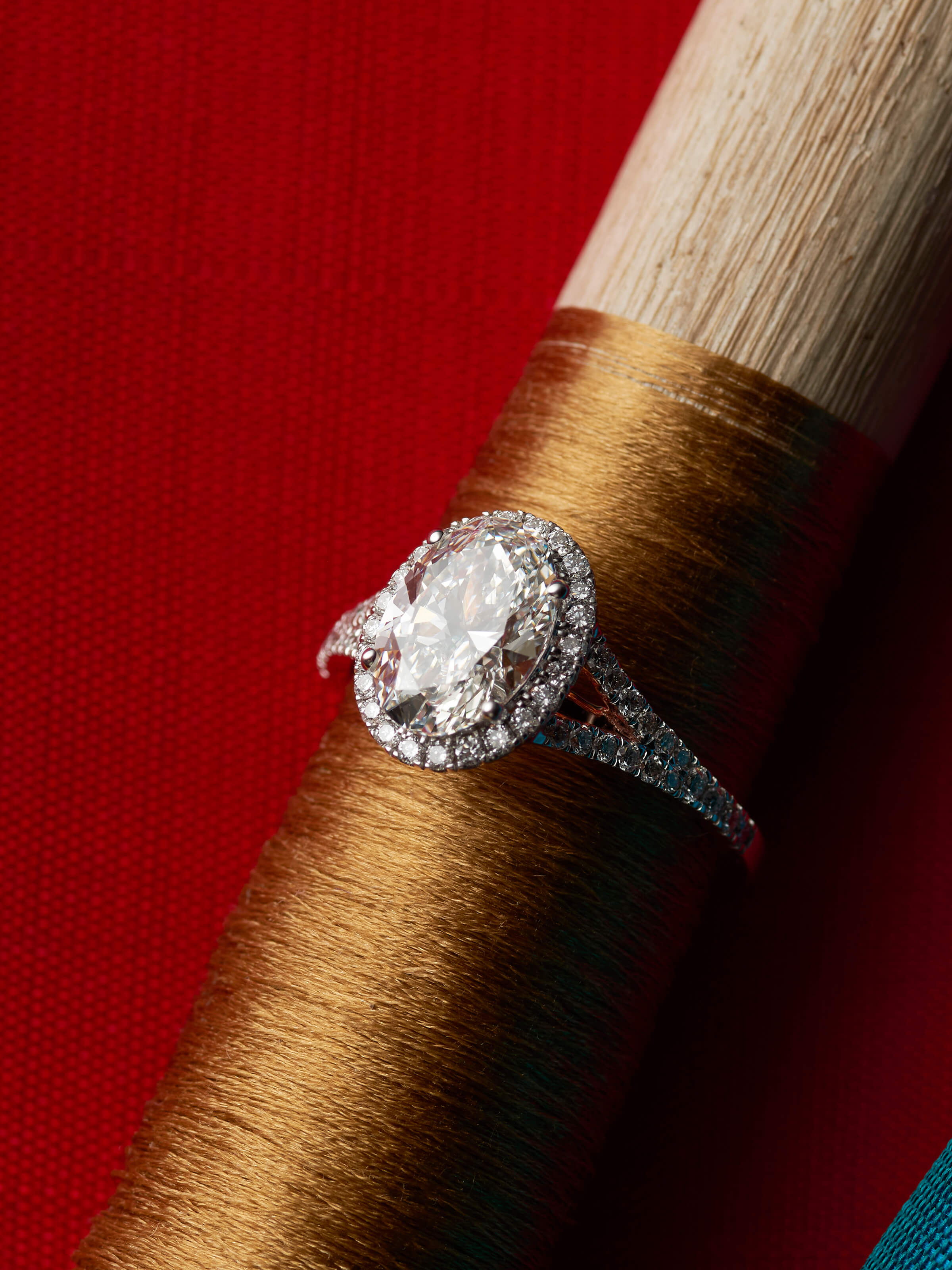 detail view of open setting 14 karat gold ring band