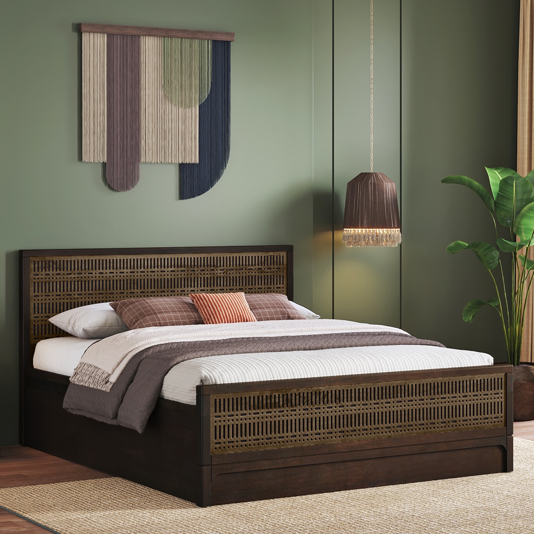Masai Solid Wood King Size Hydraulicstorage Bed In American Walnut 2 Tone Finish
