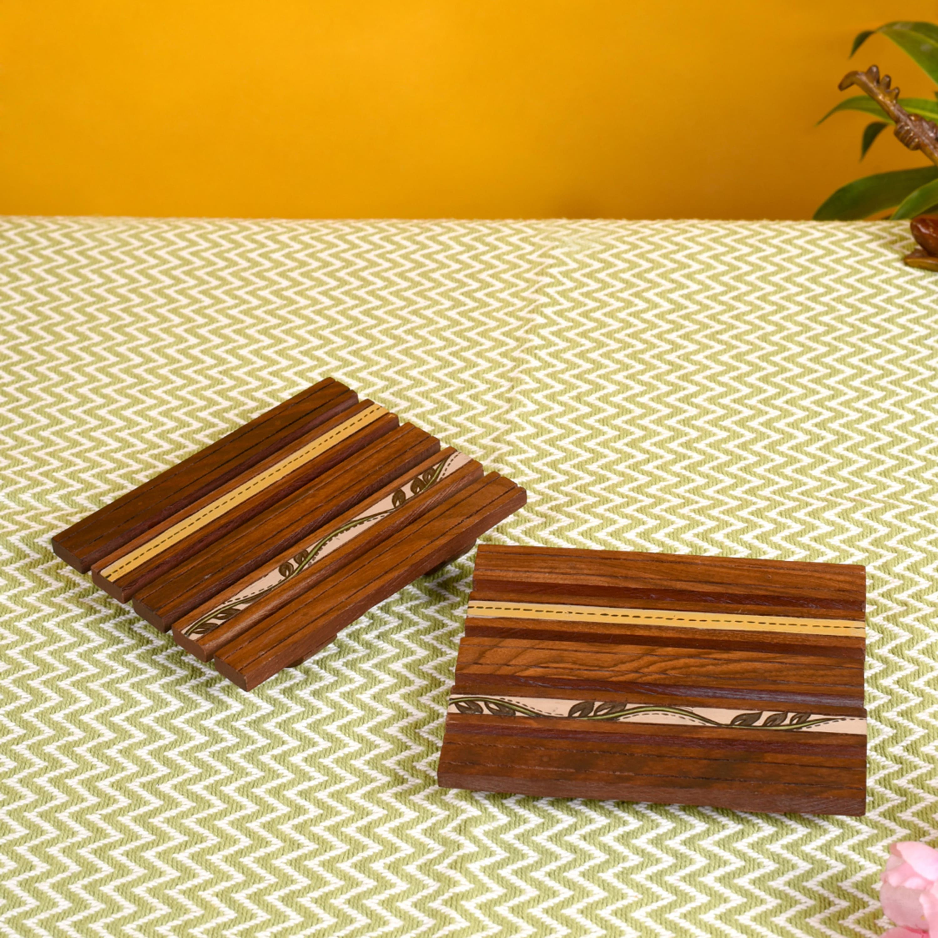 Coaster Wooden Handcrafted with Flower Art (Set of 2) (4.5x3.5")