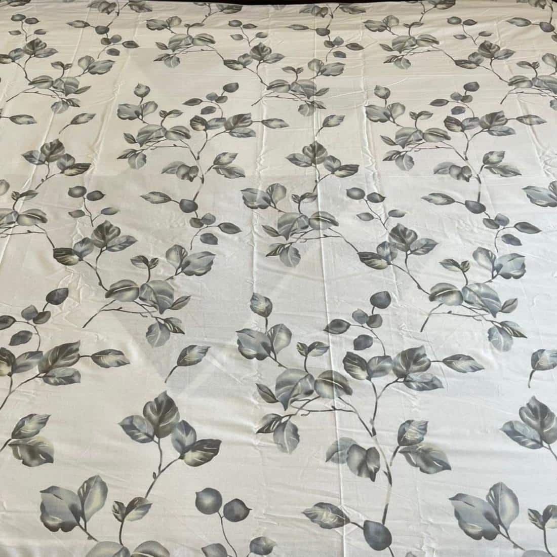 Threads Silky Touch Camri Series Premium Super King Size Flat Bedsheet 275 x 275 cms