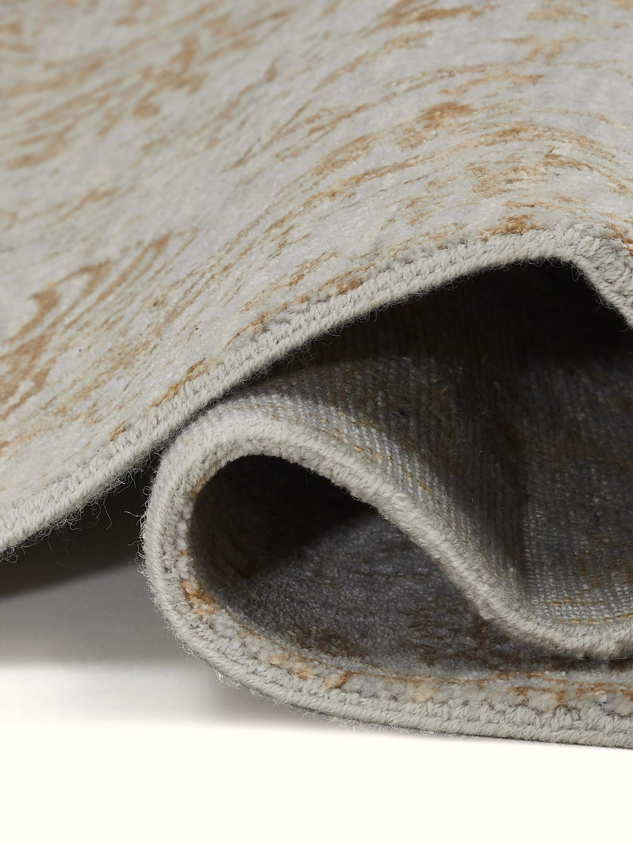 Traditional Ziegler Silver Agra Wool & Viscose Hand-Knotted Runner