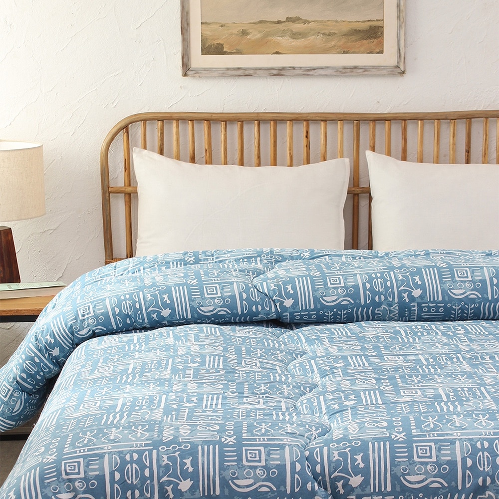 Gamathi 1 Single Comforter with Light Blue colour