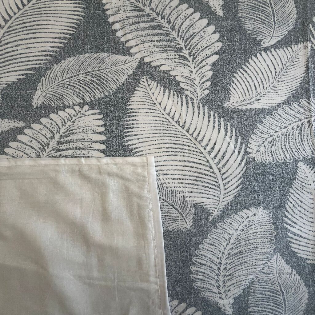 Threads Silky Touch Premium Super Soft Cozy  Double Bed Comforter 240 X 220 Cms