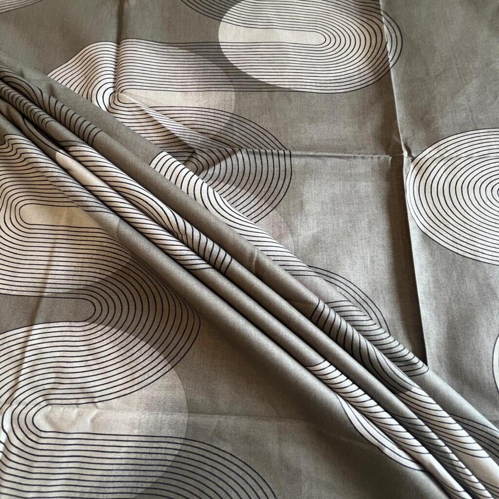 Multicolor Geometric 400 TC Cotton Flat Queen Size Bedsheet With 2 Pillow Covers From Threads