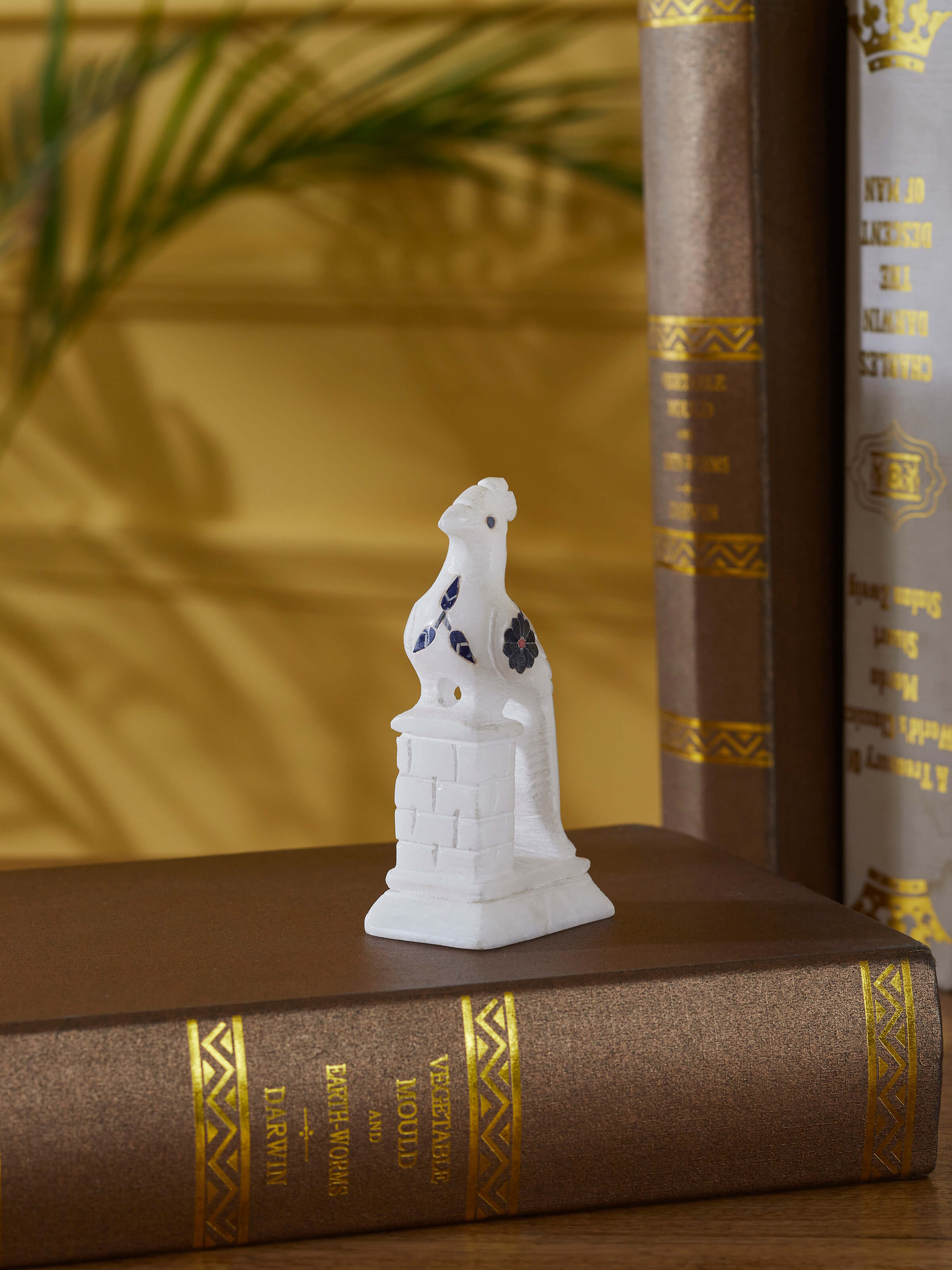 Pacchikari marble peacock decorative figurine – side view