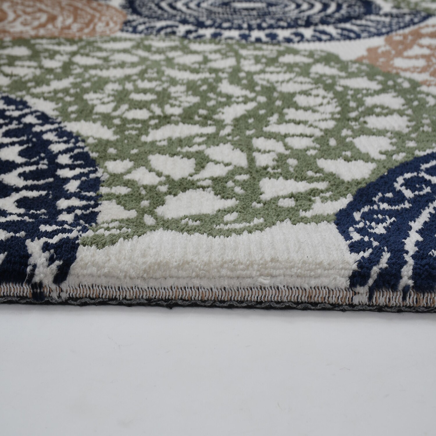 Multicolor Geometric Machine Made Polyester 2 X 5 Feet Carpet