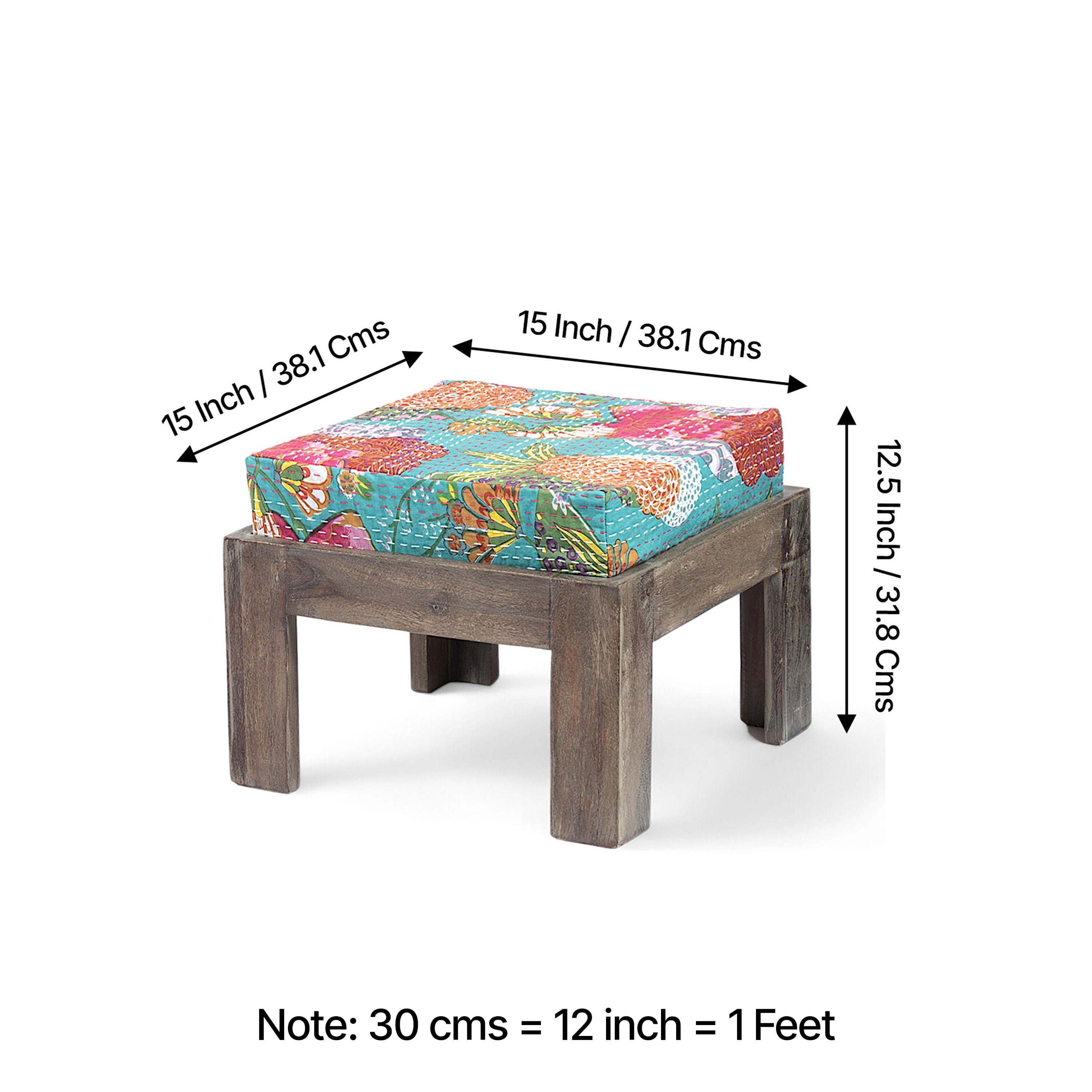 Blane Sheesham Wood 4 Seater Coffee Table Set In Antique Grey Finish Floral Print Green Kantha Cushion