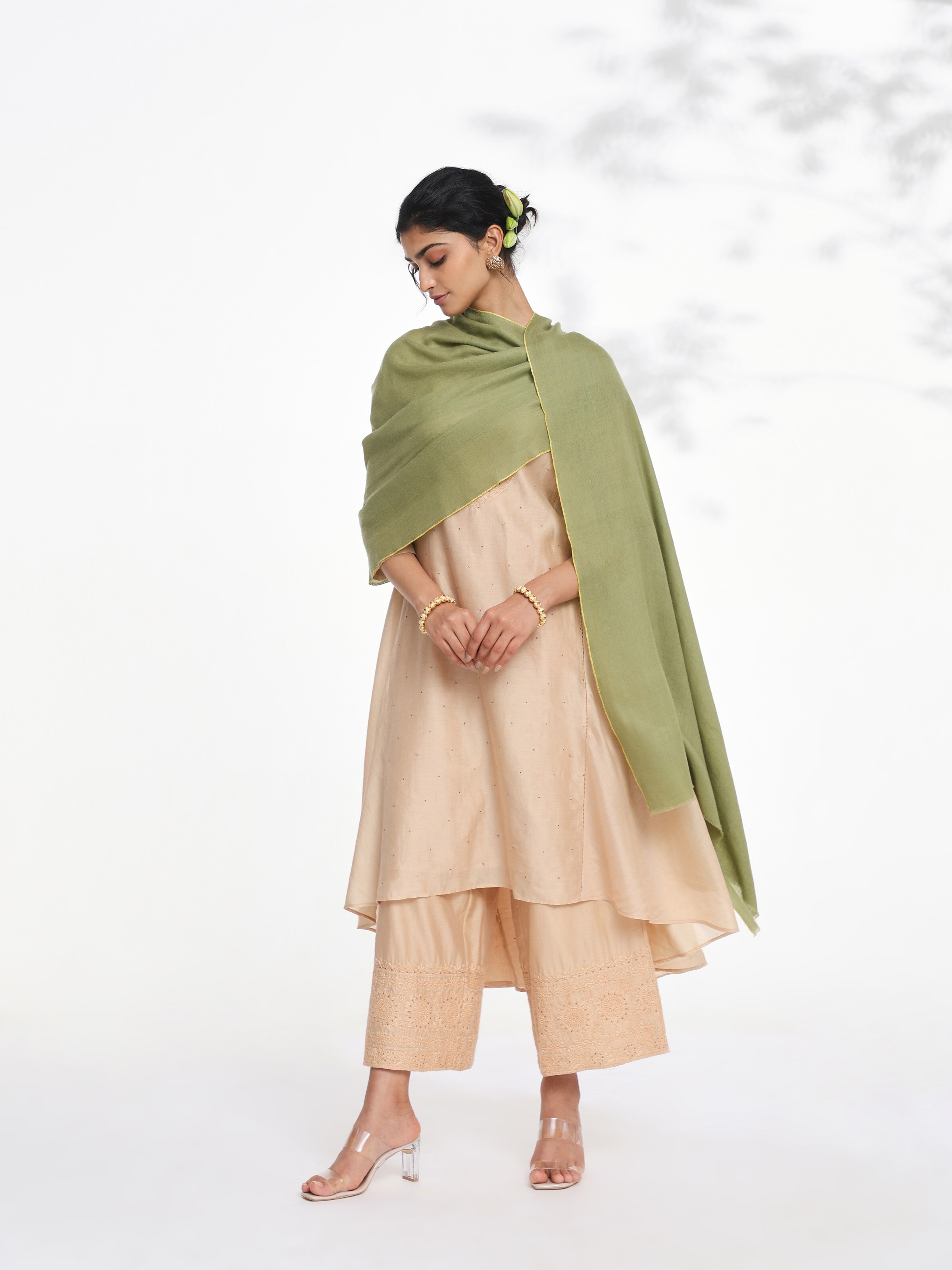 Green Cashmere Kaaj Embroidered Handwoven Stole