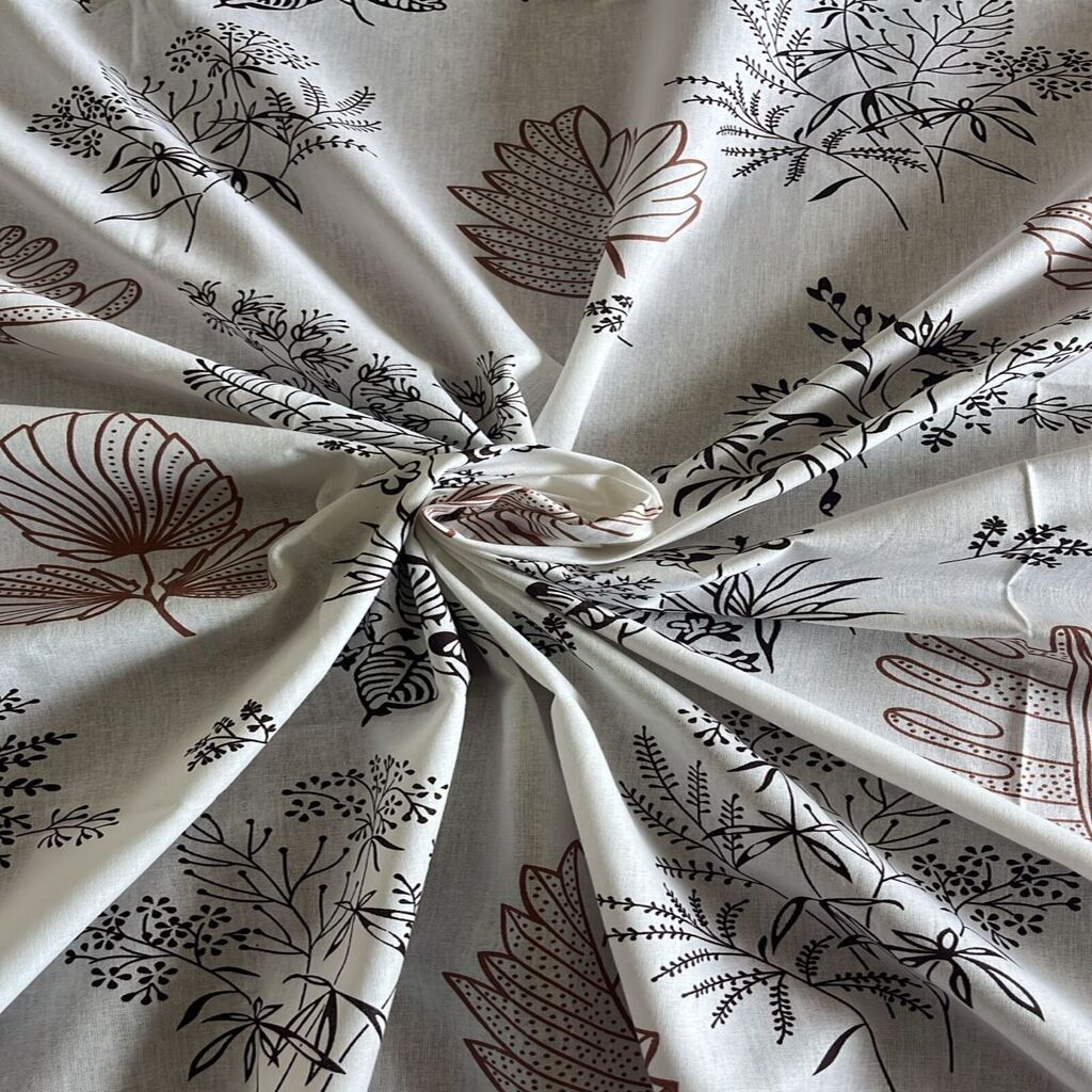 White Floral 400 TC Cotton Fitted Super King Size Bedsheet With 2 Pilllow Covers  Threads