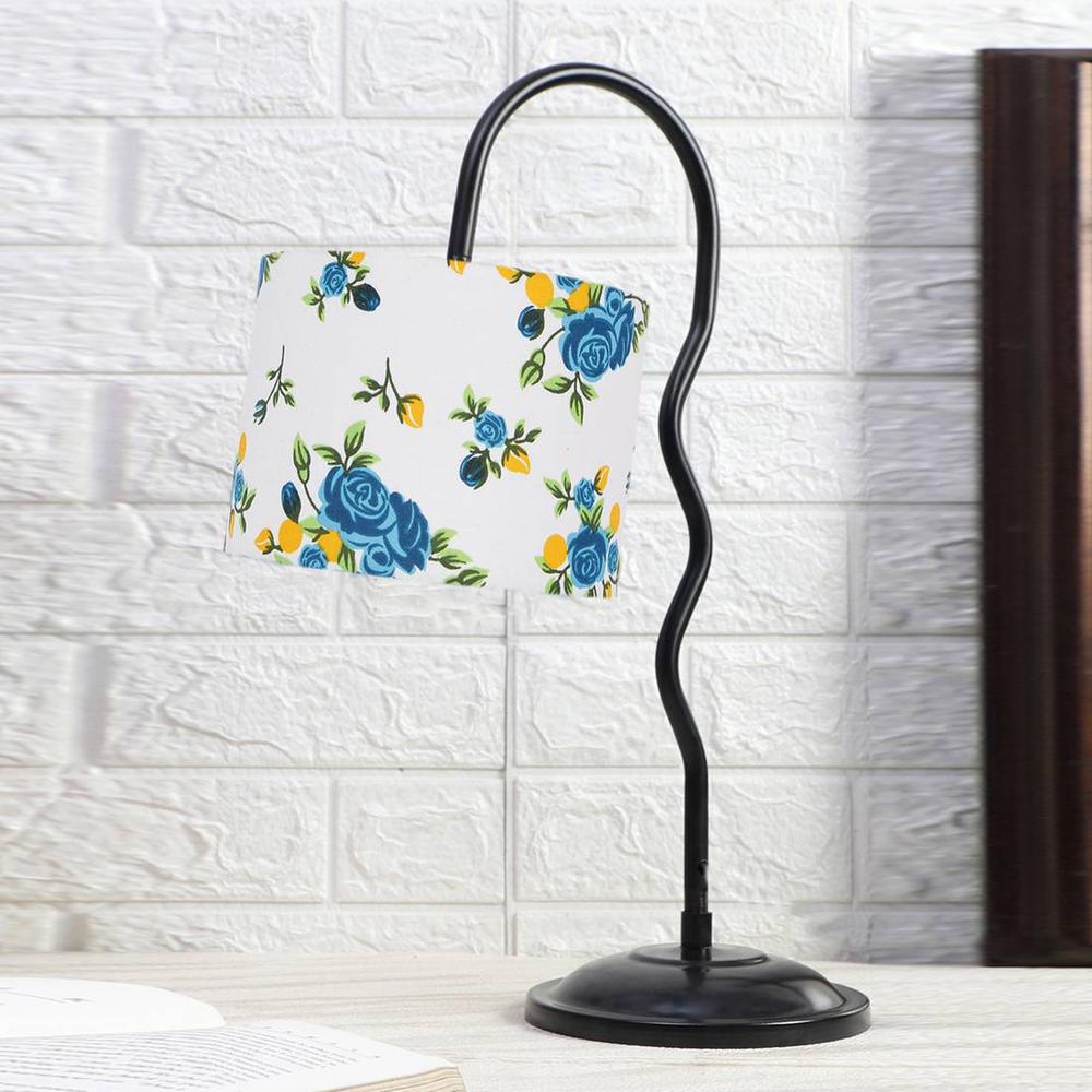 Multi cotton Zig Zag Curvy table lamp with Iron Base (SP35)
