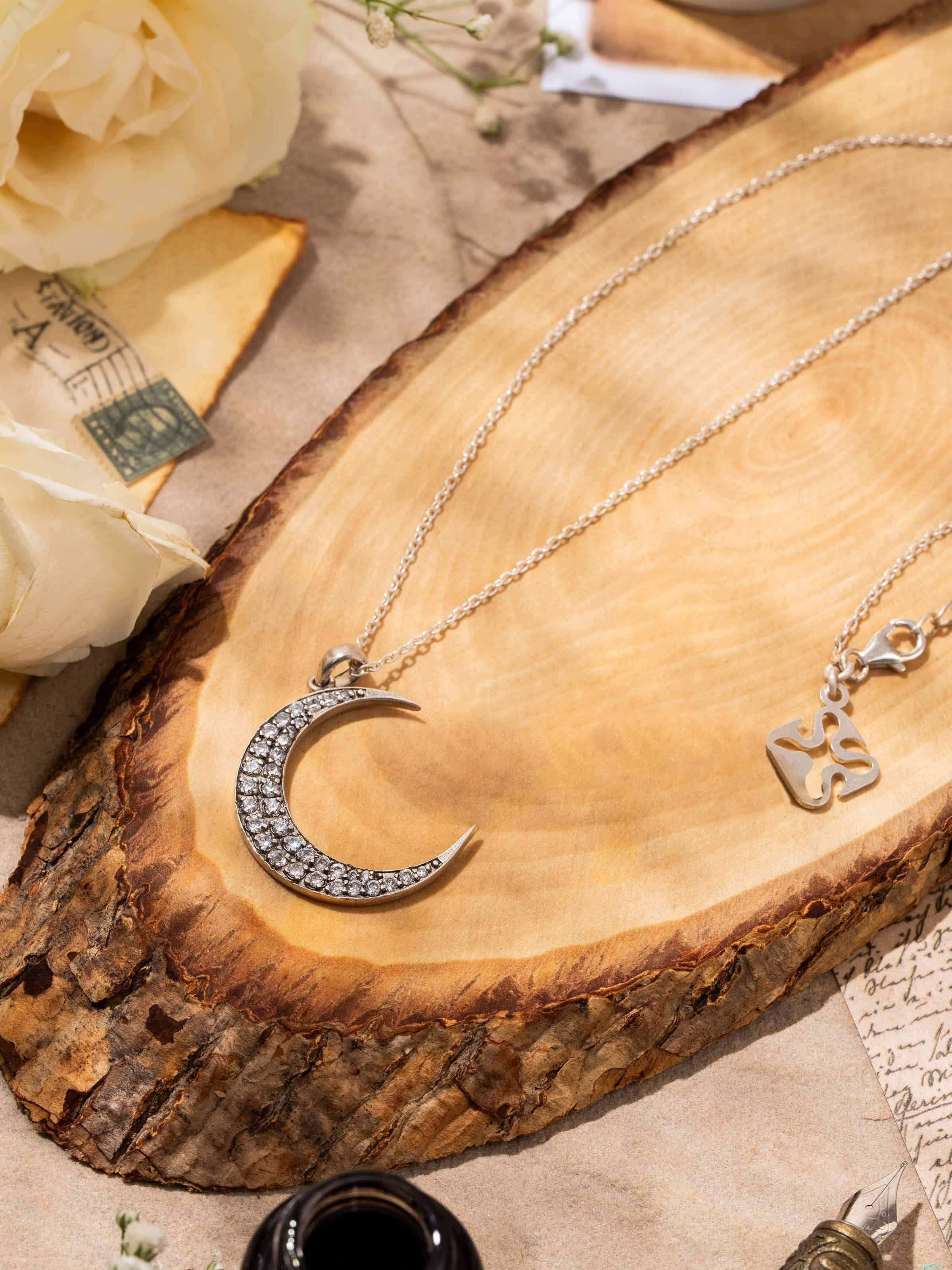 Side view emphasizing the pendant’s shape and craftsmanship