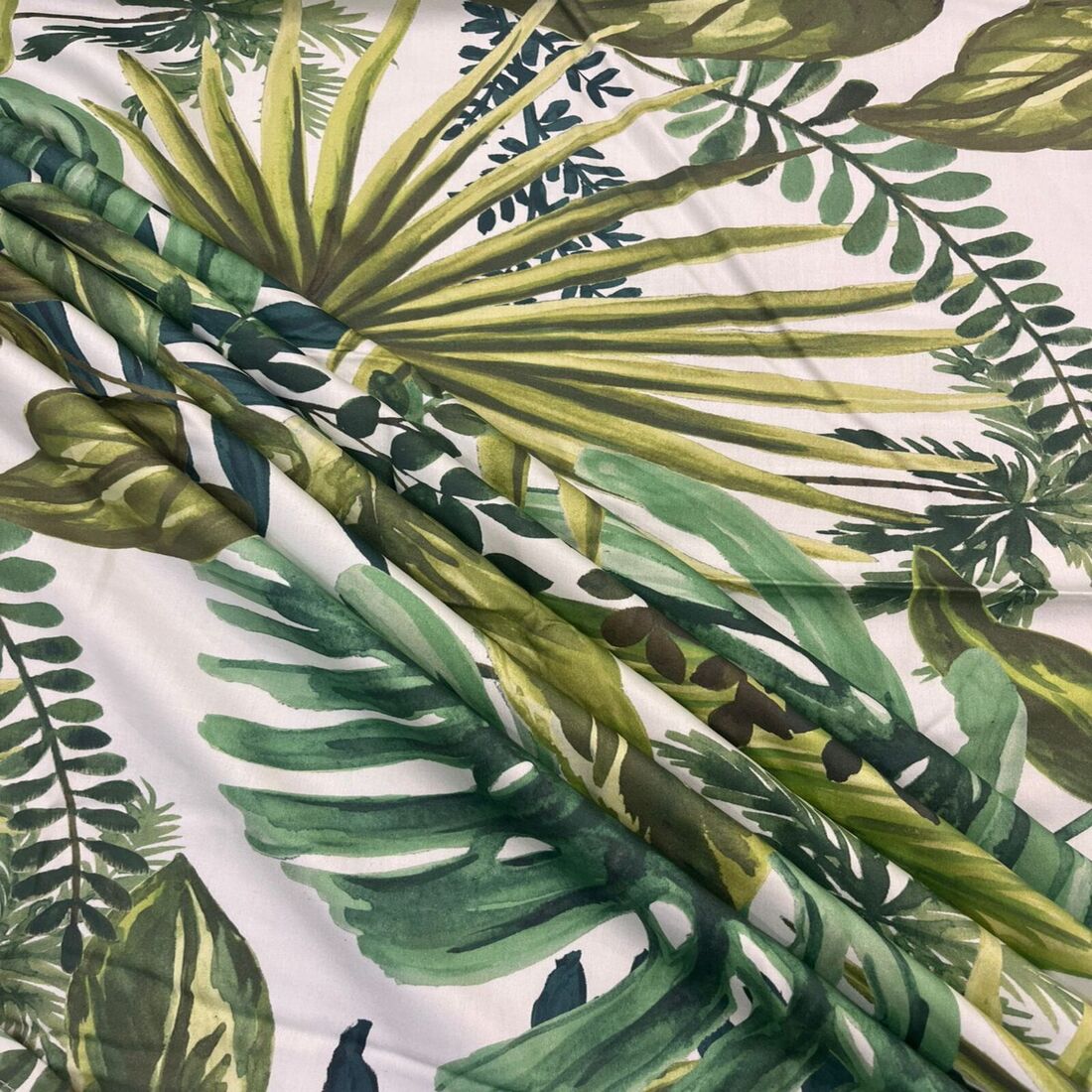 Threads Luxury Pure Cotton Super King Size bedsheets 275 x275