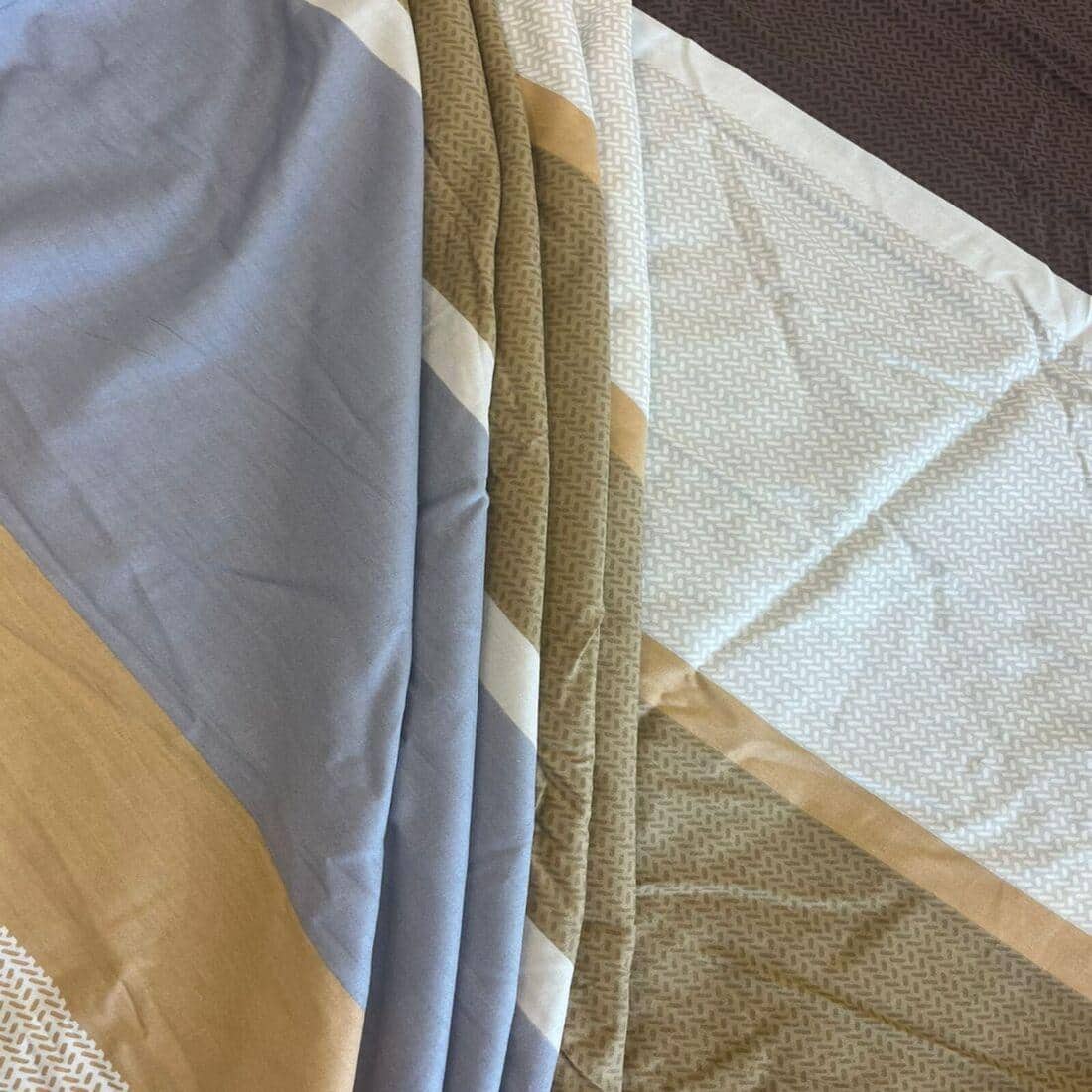 Threads Silky Touch Premium Super King Size Flat Bedsheet 275 x 275 cms