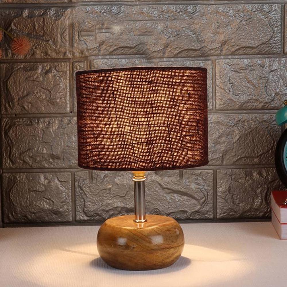 Juliette Brown jute & solid wood table lamp - Devansh