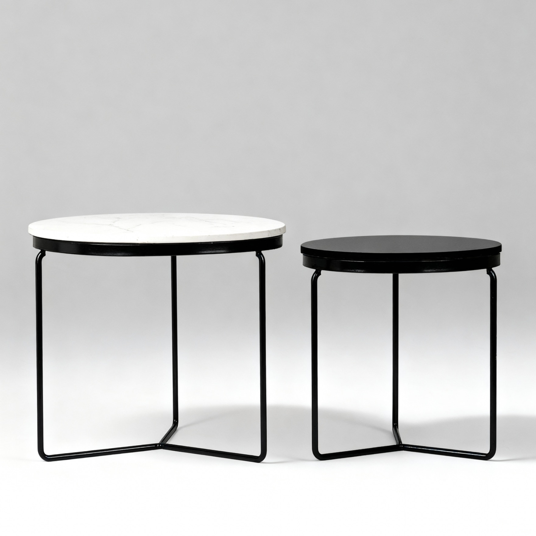 Minimalis Nesting Table Black