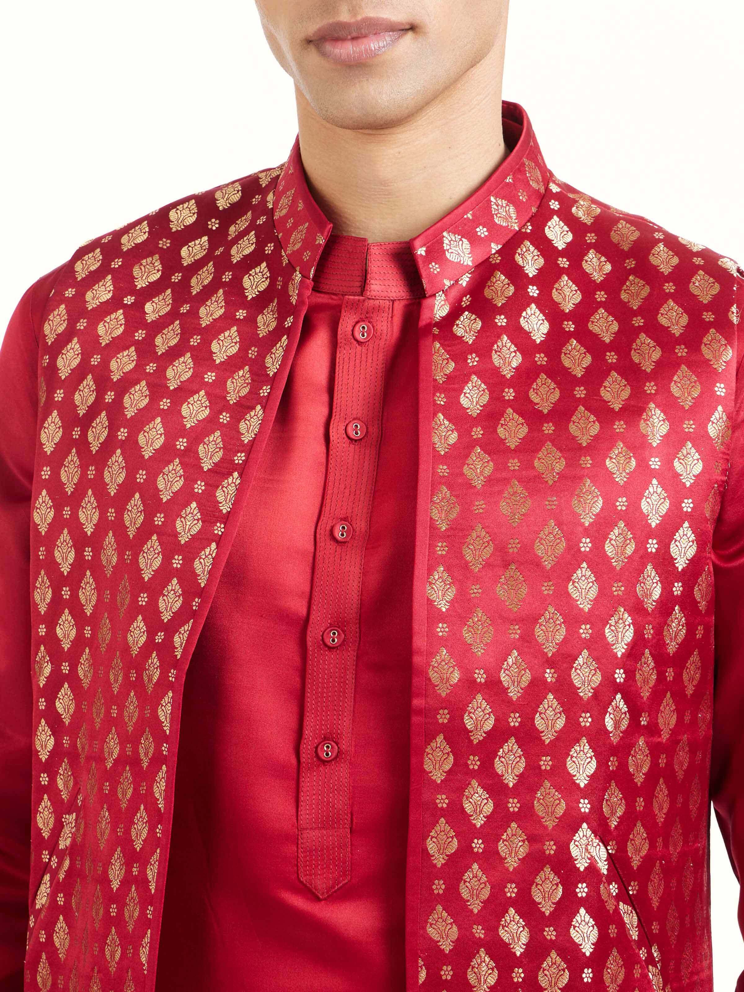 Maroon Silk Banarasi Sleeveless Jacket