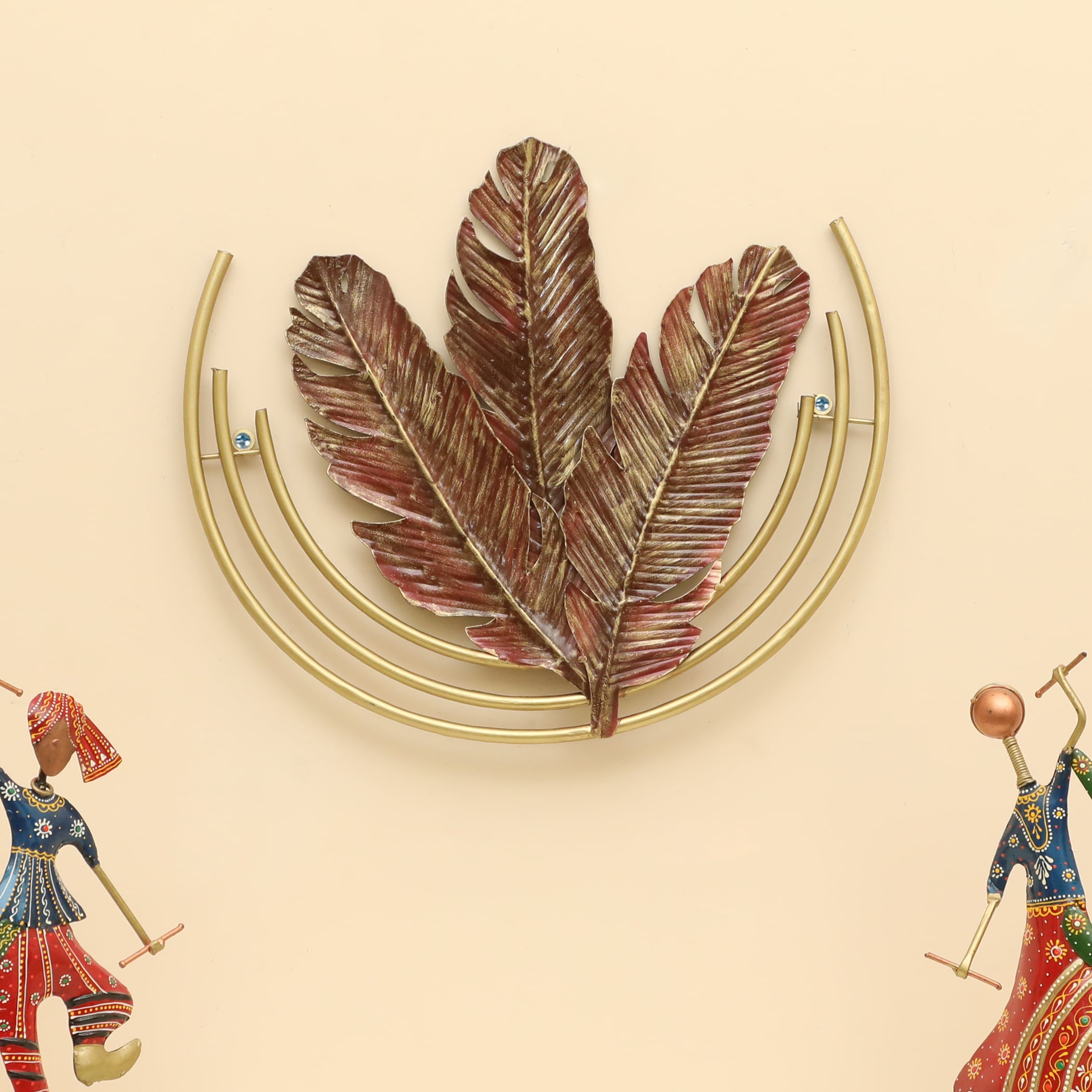 W-Victoria Abstract Metal Wall Decor in Multicolor Set of 1 - Vedas Exports
