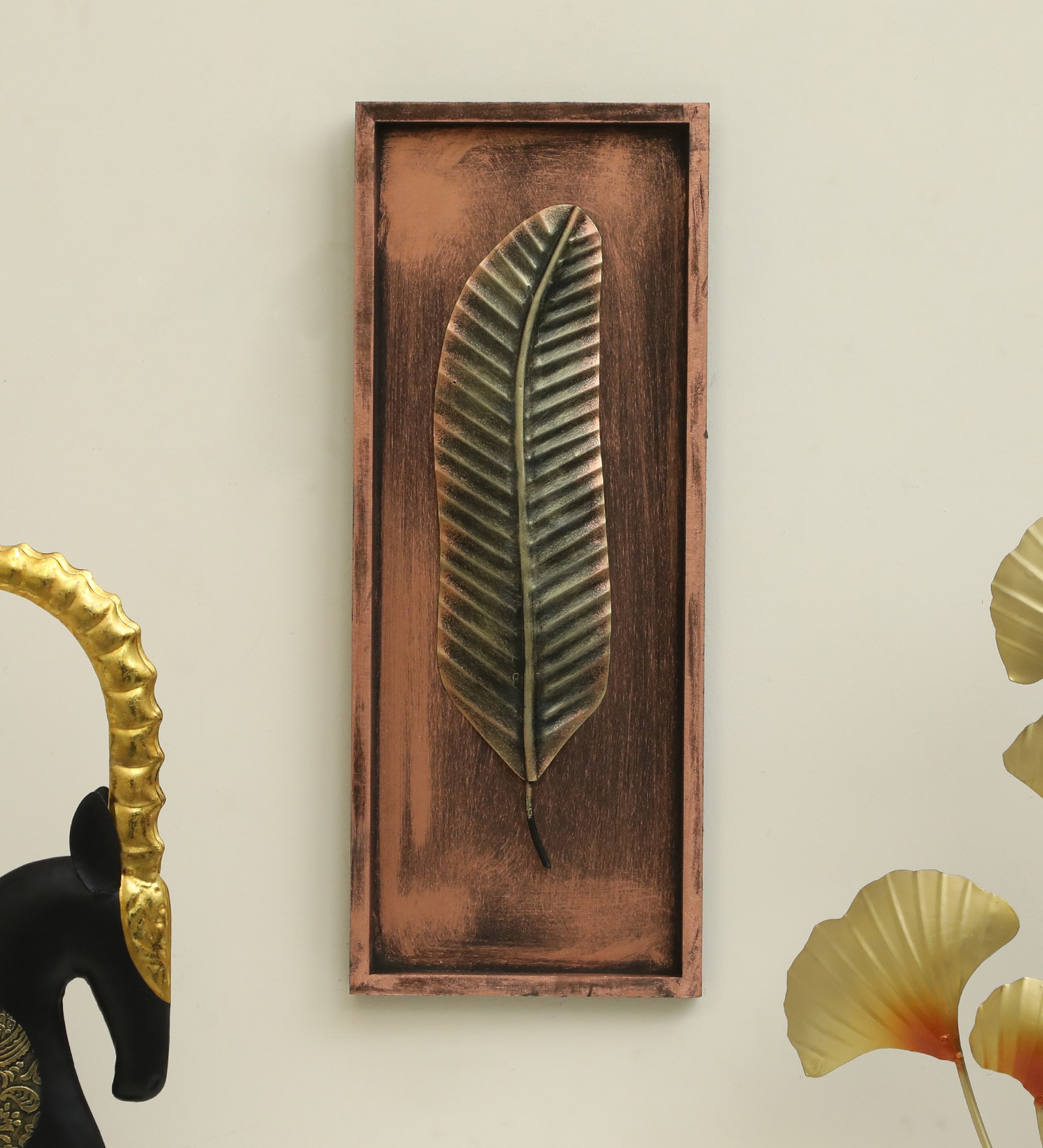 W-PARK Abstract Metal Wall Decor in Multicolor Set of 1 - Vedas Exports