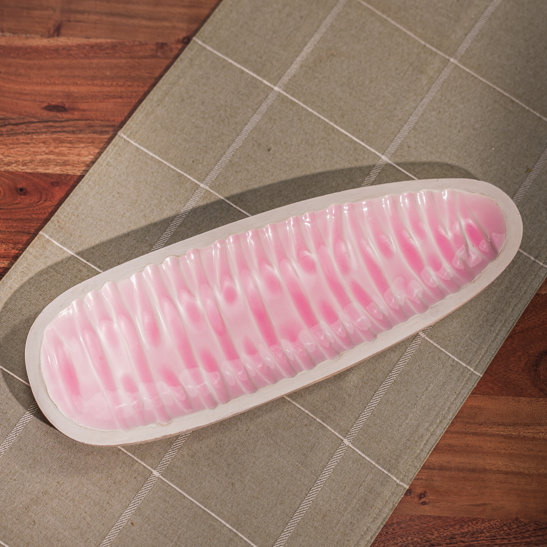 Ireka Home Pretty in Pink Serving Platter – Enamel Finish - Ireka Homes