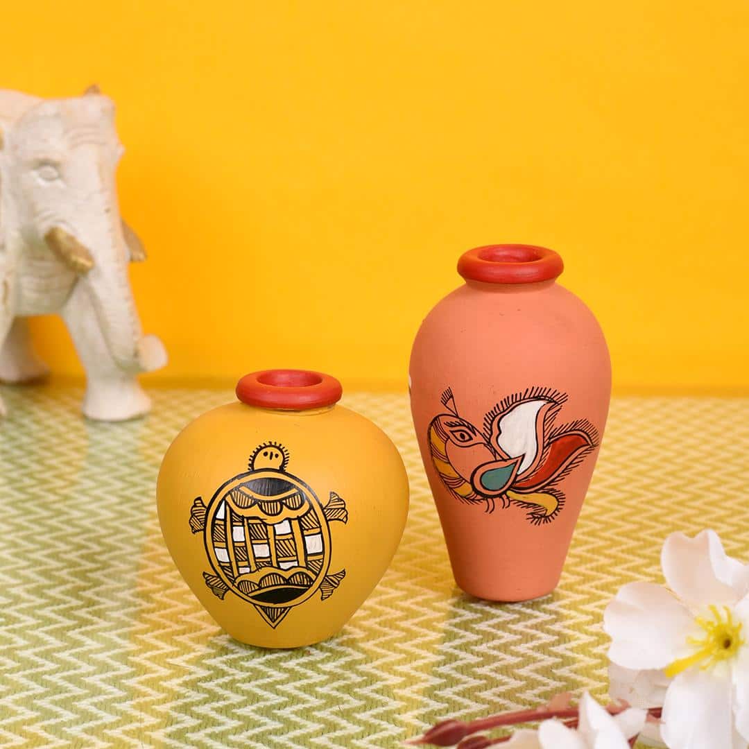 Wall Decor Wooden Shelf with 2 Pots Round Coaster Design (6x2.5x9)