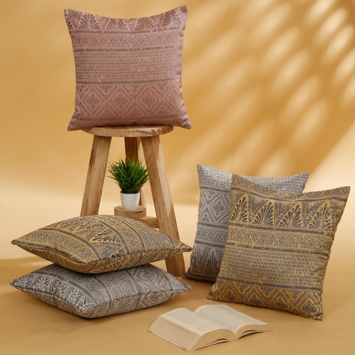 Set Of 5 Jacquard Square Cushion Covers