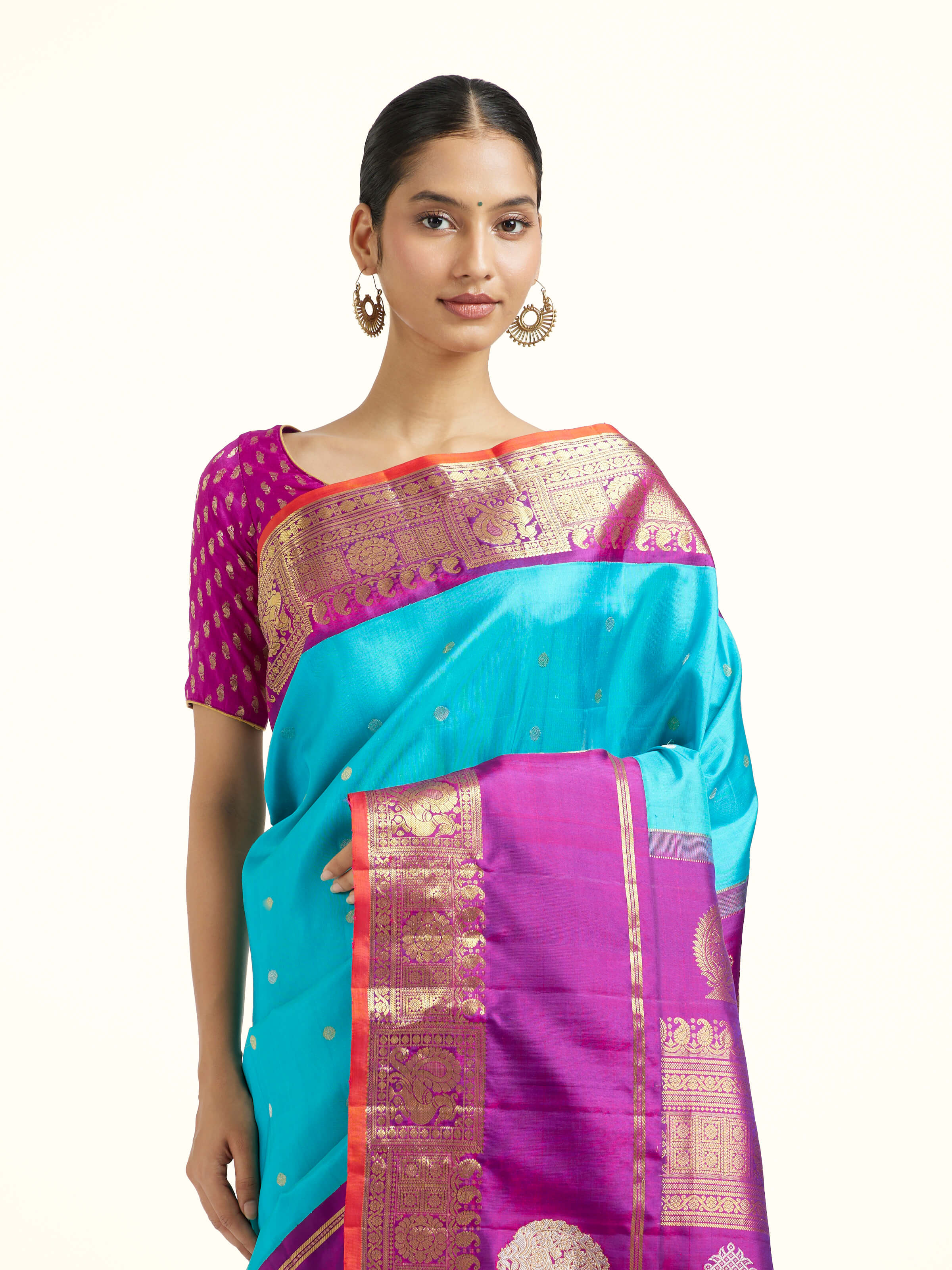 Turquoise Mulberry Silk Gadwal Handloom Zari Saree