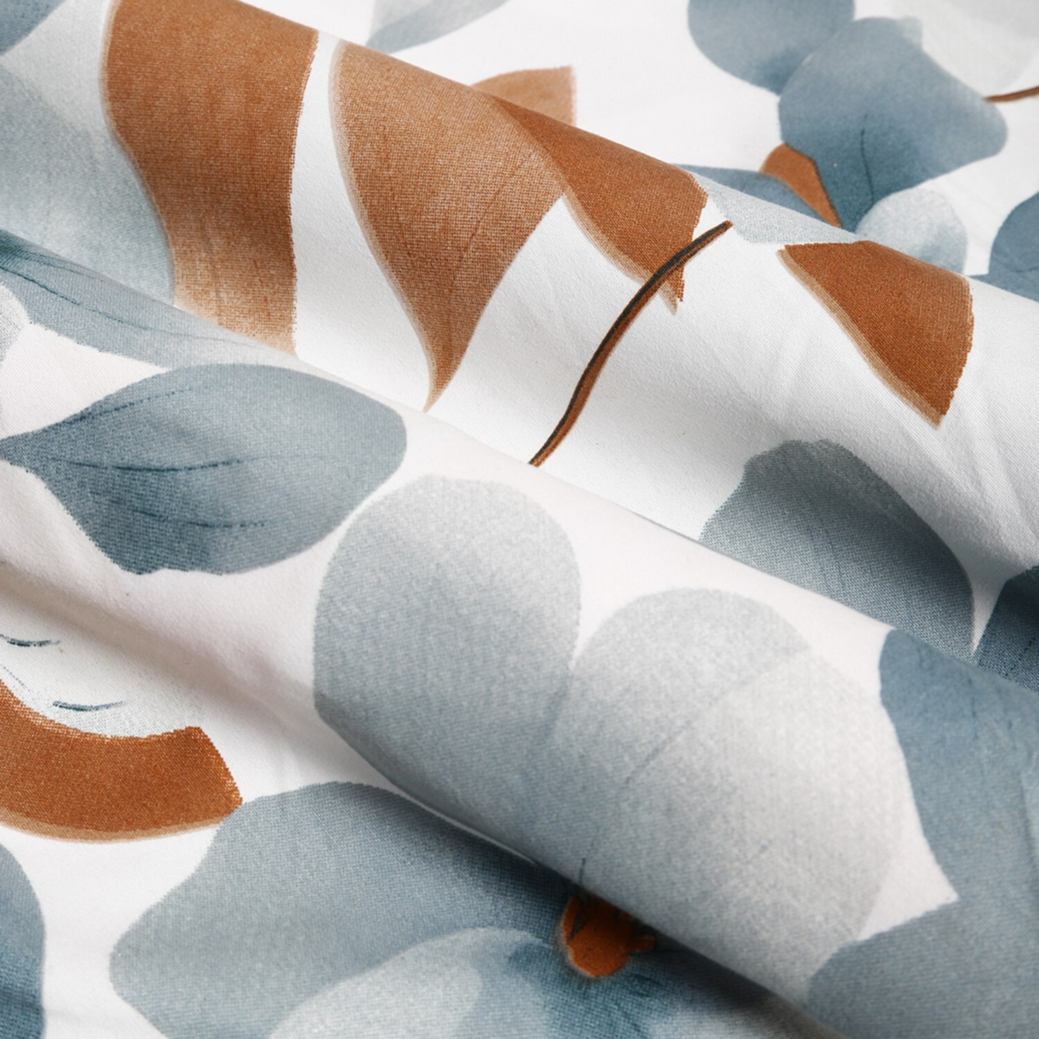 Multicolor Floral 180 TC Flat 1 Queen  Bedsheet with 2 Pillow Covers