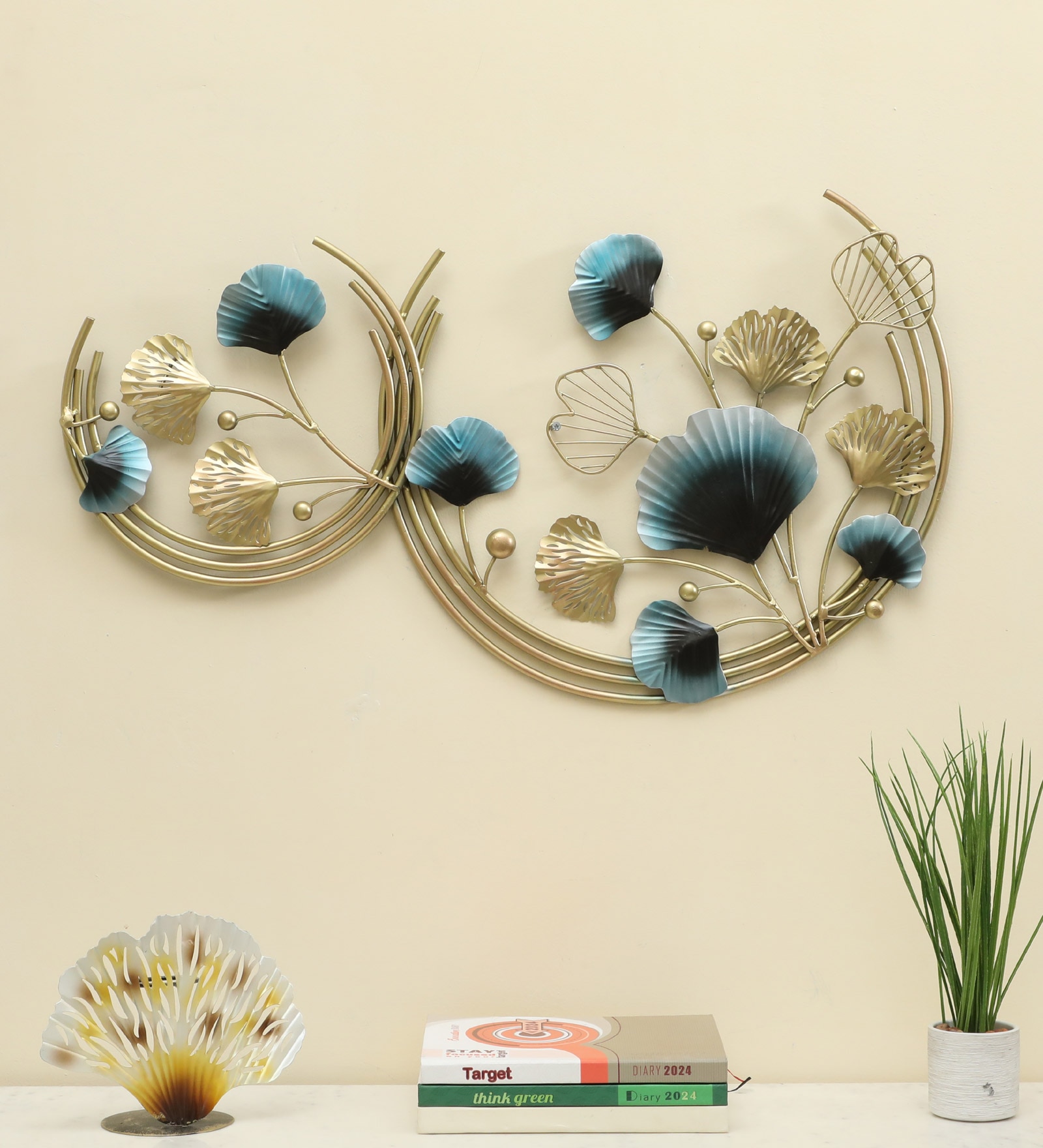 Tyra Abstract Metal Wall Decor in Multicolor Set of 1 - Vedas Exports