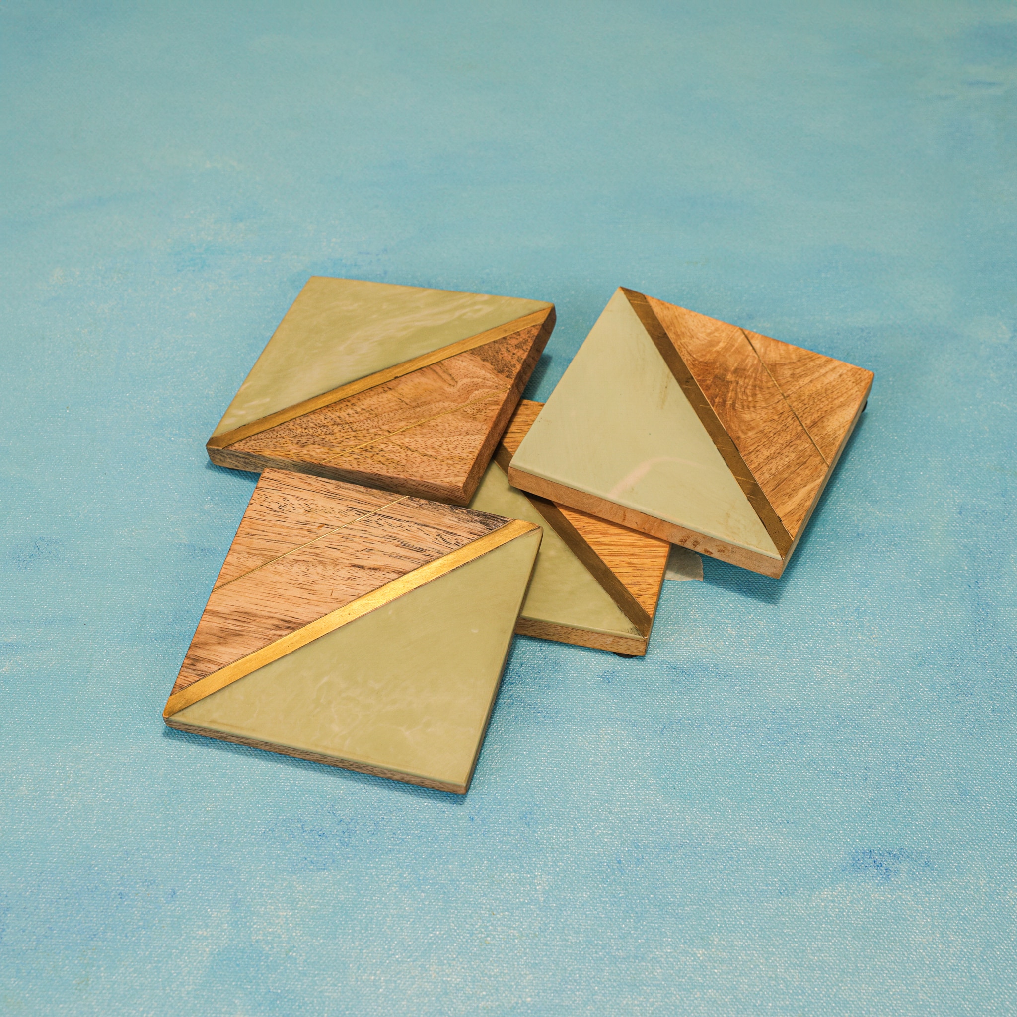 Ireka Home Earth’s Edge Wood and Resin Coaster Set – Set of 4 - Ireka Homes